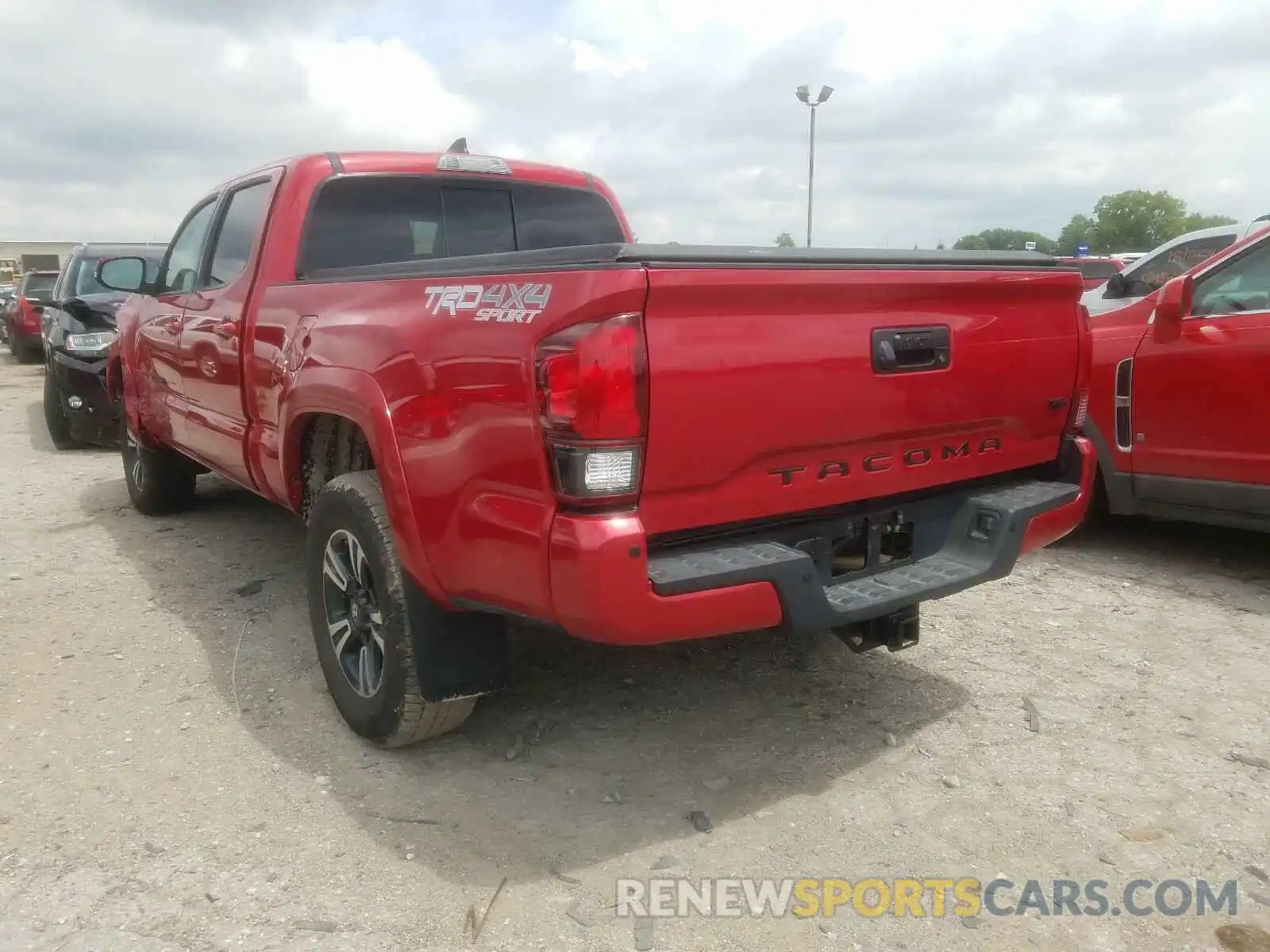 3 Photograph of a damaged car 3TMDZ5BN5KM067724 TOYOTA TACOMA 2019