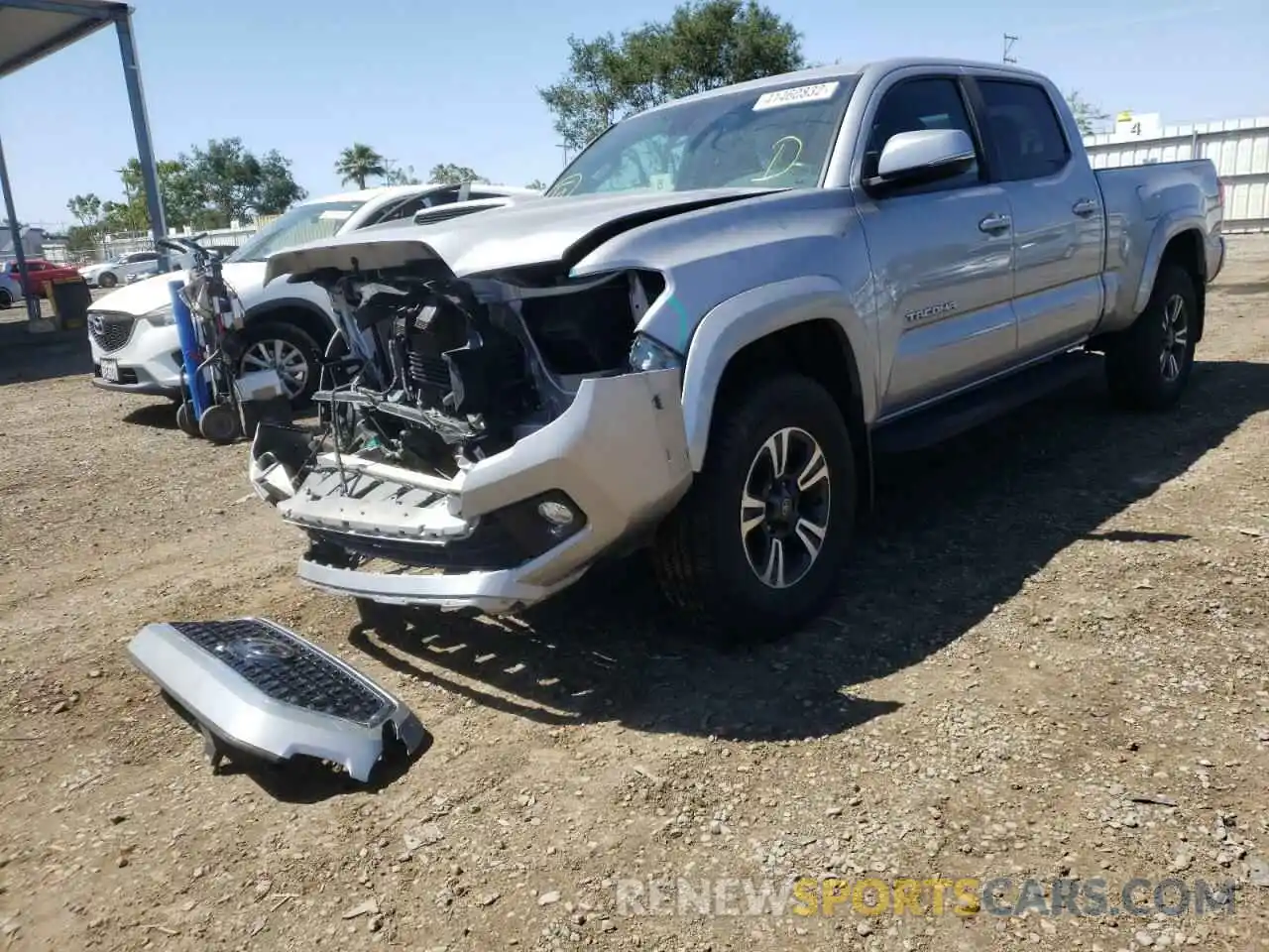 2 Photograph of a damaged car 3TMDZ5BN5KM069067 TOYOTA TACOMA 2019