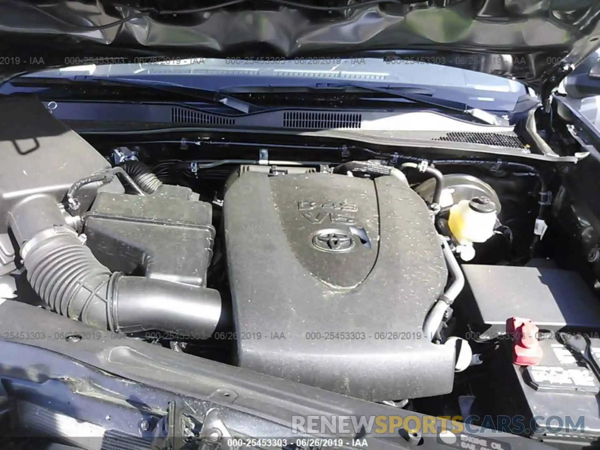 10 Photograph of a damaged car 3TMDZ5BN5KM069117 TOYOTA TACOMA 2019