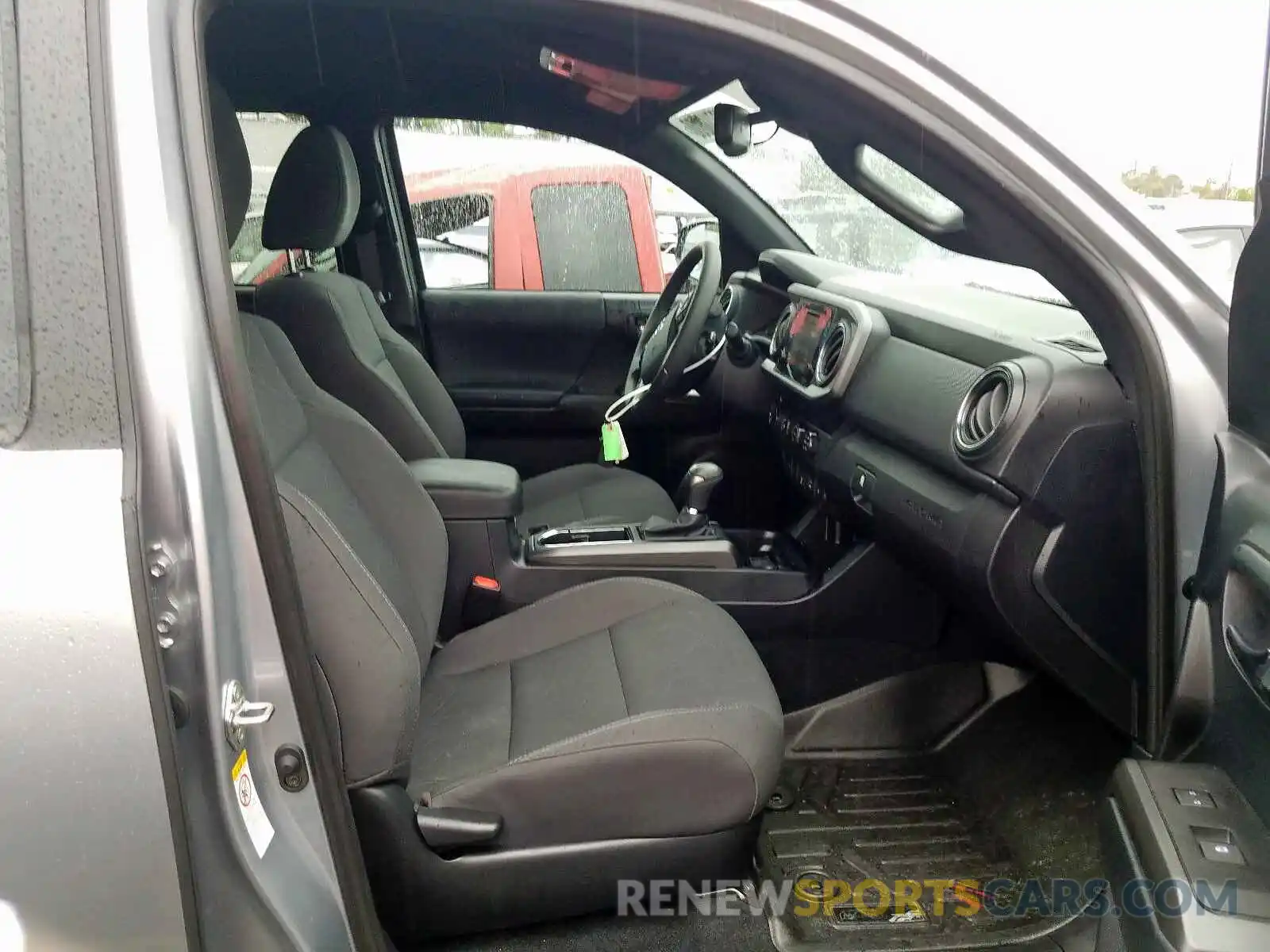 5 Photograph of a damaged car 3TMDZ5BN5KM069554 TOYOTA TACOMA 2019