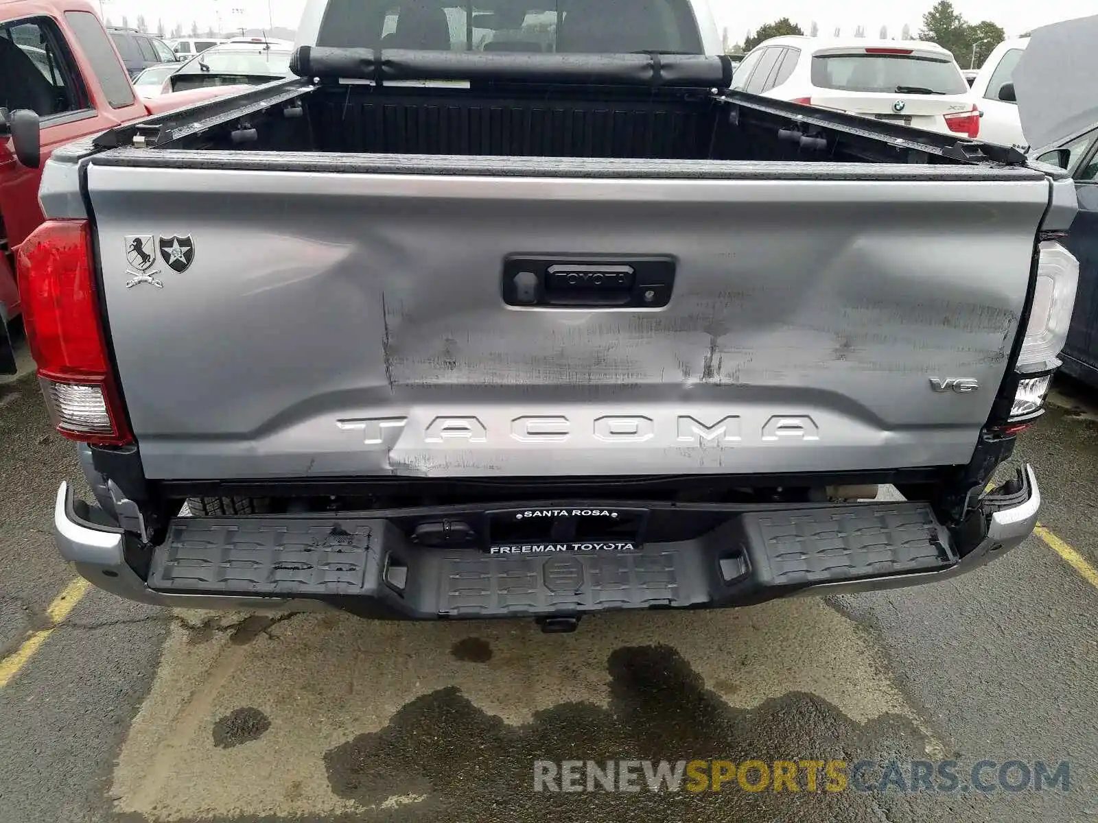 9 Photograph of a damaged car 3TMDZ5BN5KM069554 TOYOTA TACOMA 2019