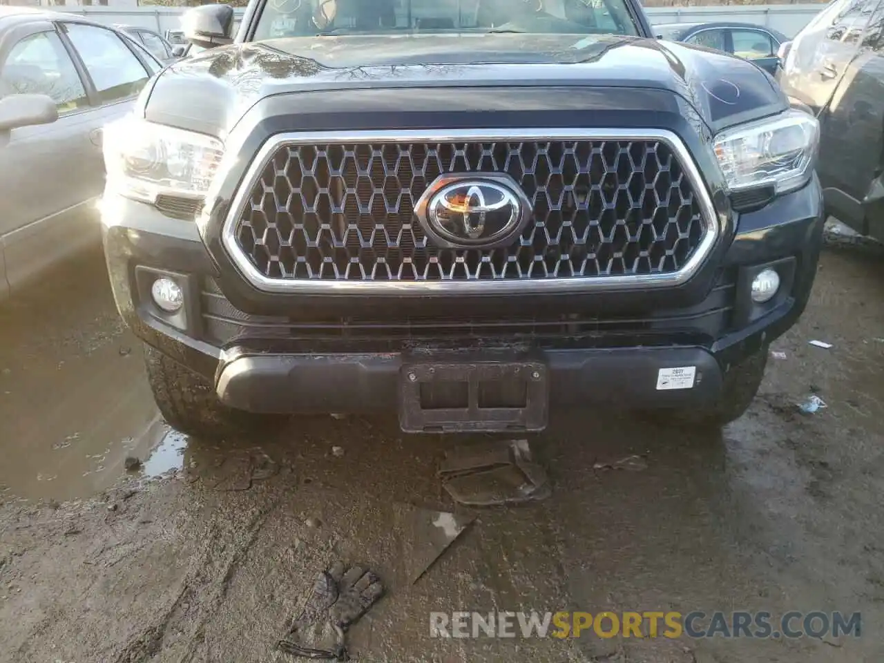 9 Photograph of a damaged car 3TMDZ5BN6KM059633 TOYOTA TACOMA 2019