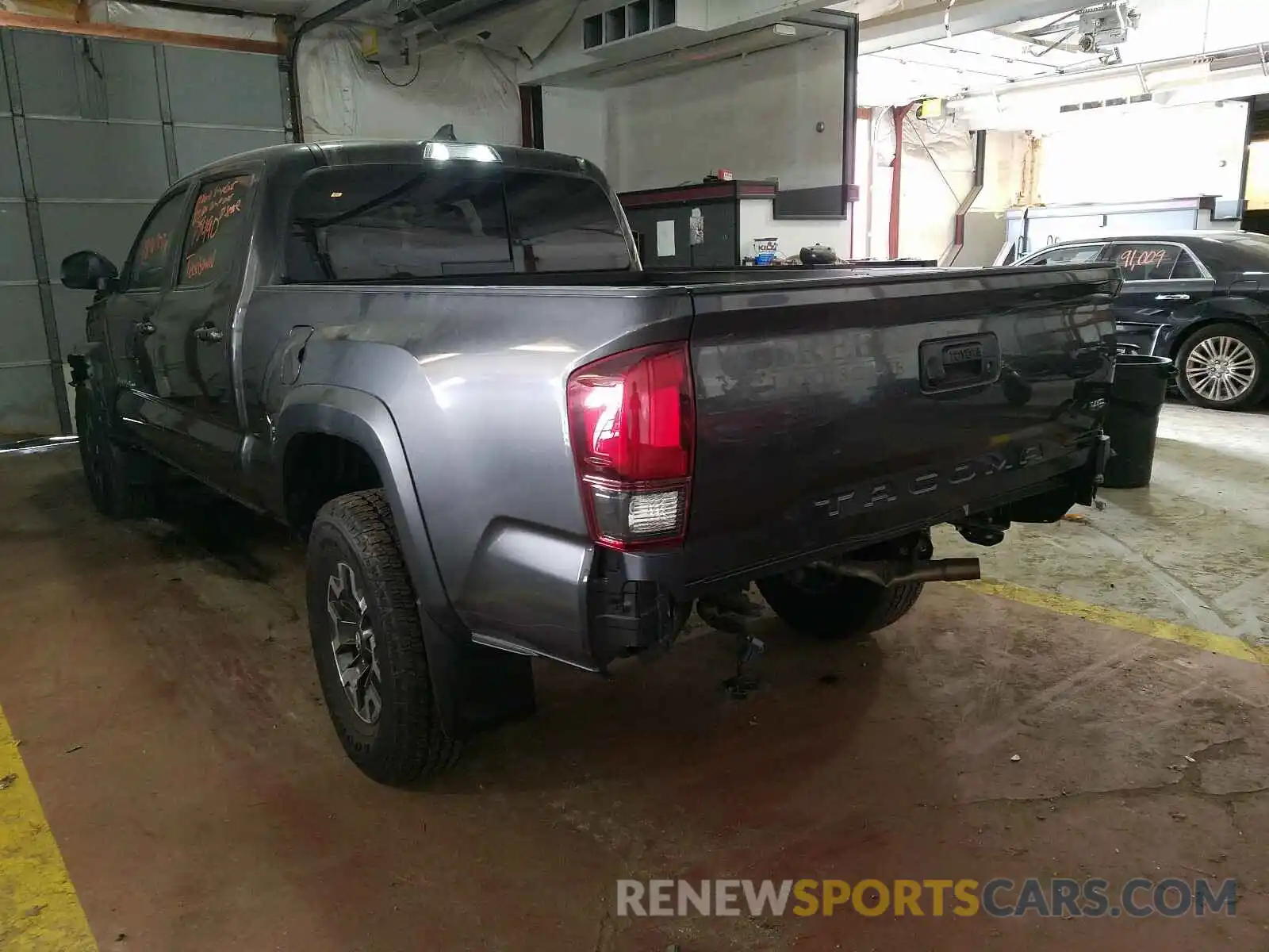 3 Photograph of a damaged car 3TMDZ5BN6KM061107 TOYOTA TACOMA 2019