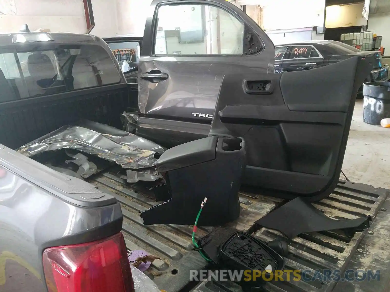 9 Photograph of a damaged car 3TMDZ5BN6KM061107 TOYOTA TACOMA 2019