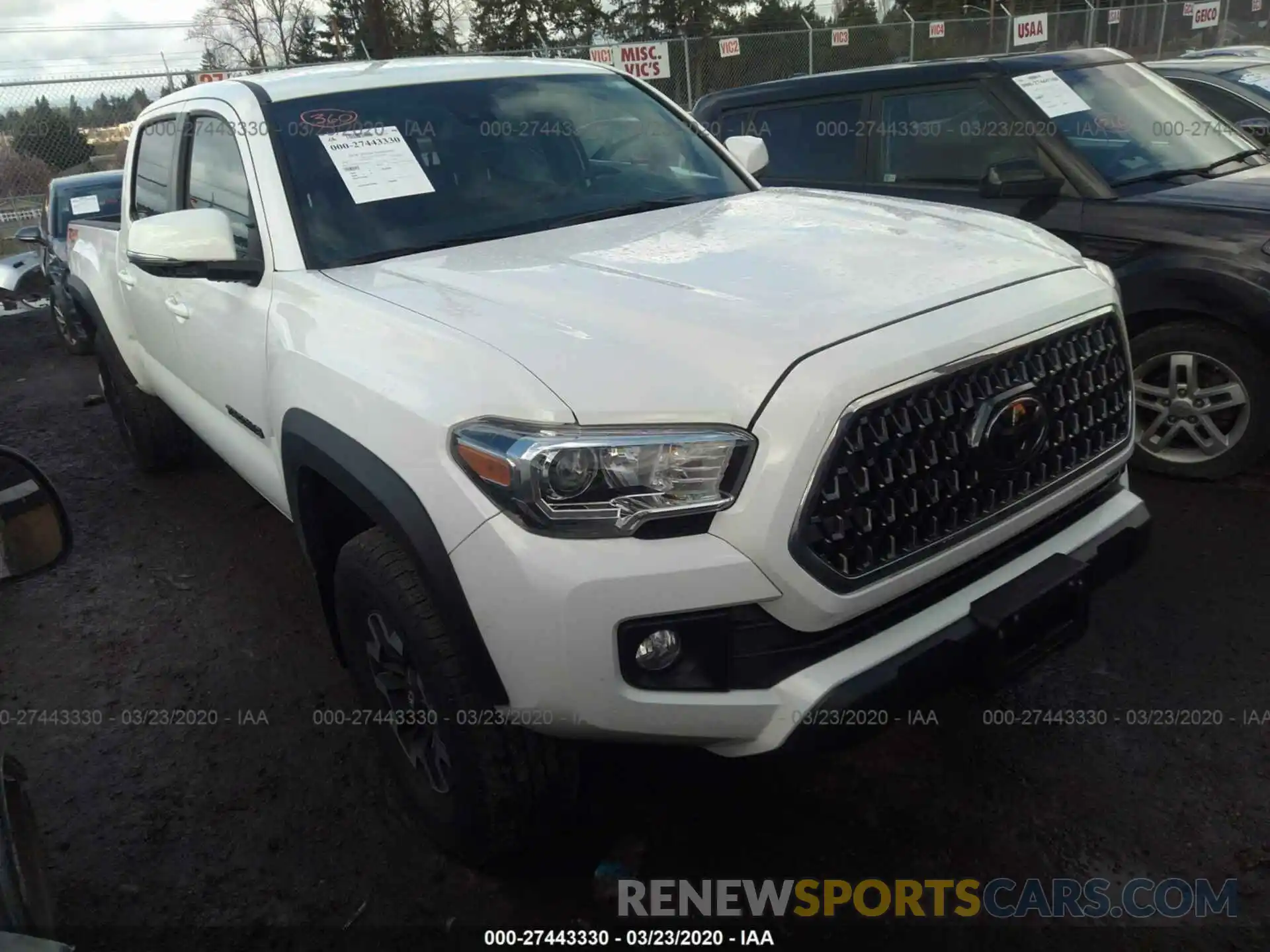 1 Photograph of a damaged car 3TMDZ5BN6KM061351 TOYOTA TACOMA 2019