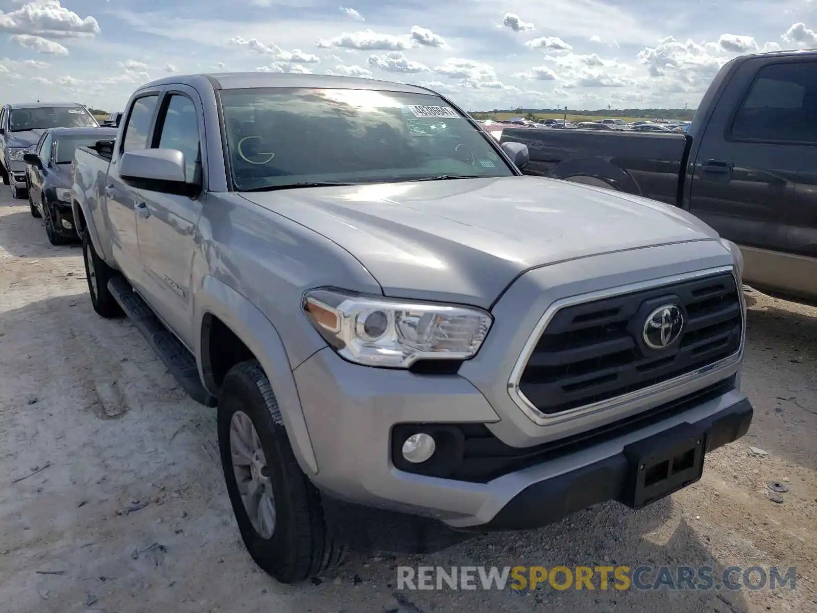 1 Photograph of a damaged car 3TMDZ5BN6KM072463 TOYOTA TACOMA 2019