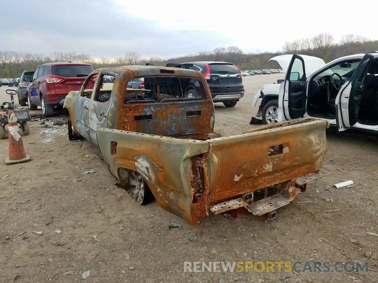 3 Photograph of a damaged car 3TMDZ5BN7KM055381 TOYOTA TACOMA 2019