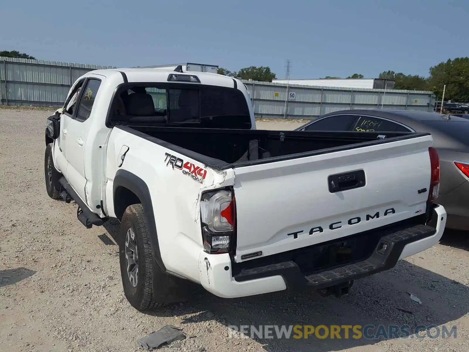 3 Photograph of a damaged car 3TMDZ5BN7KM060290 TOYOTA TACOMA 2019