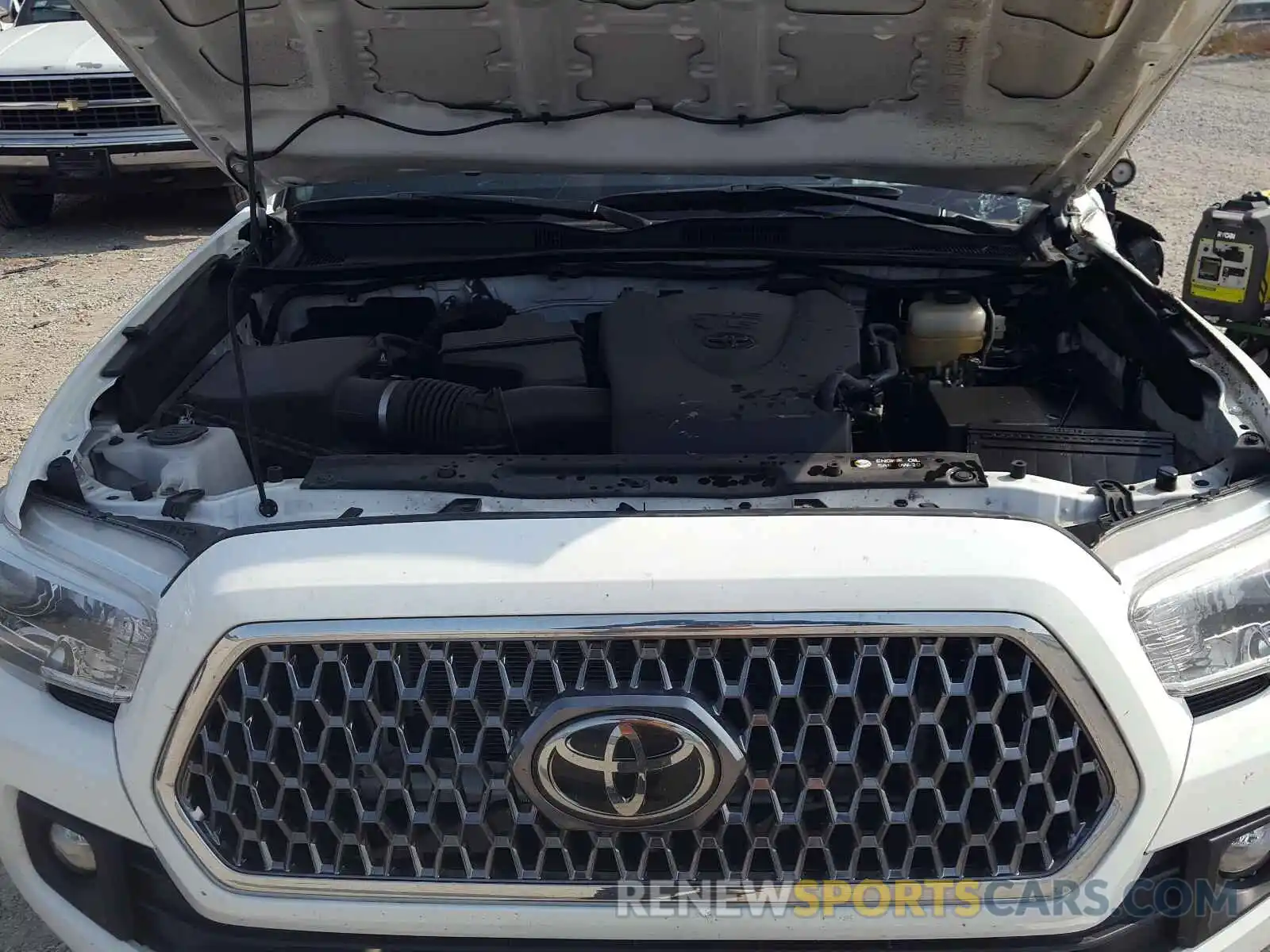 7 Photograph of a damaged car 3TMDZ5BN7KM060290 TOYOTA TACOMA 2019