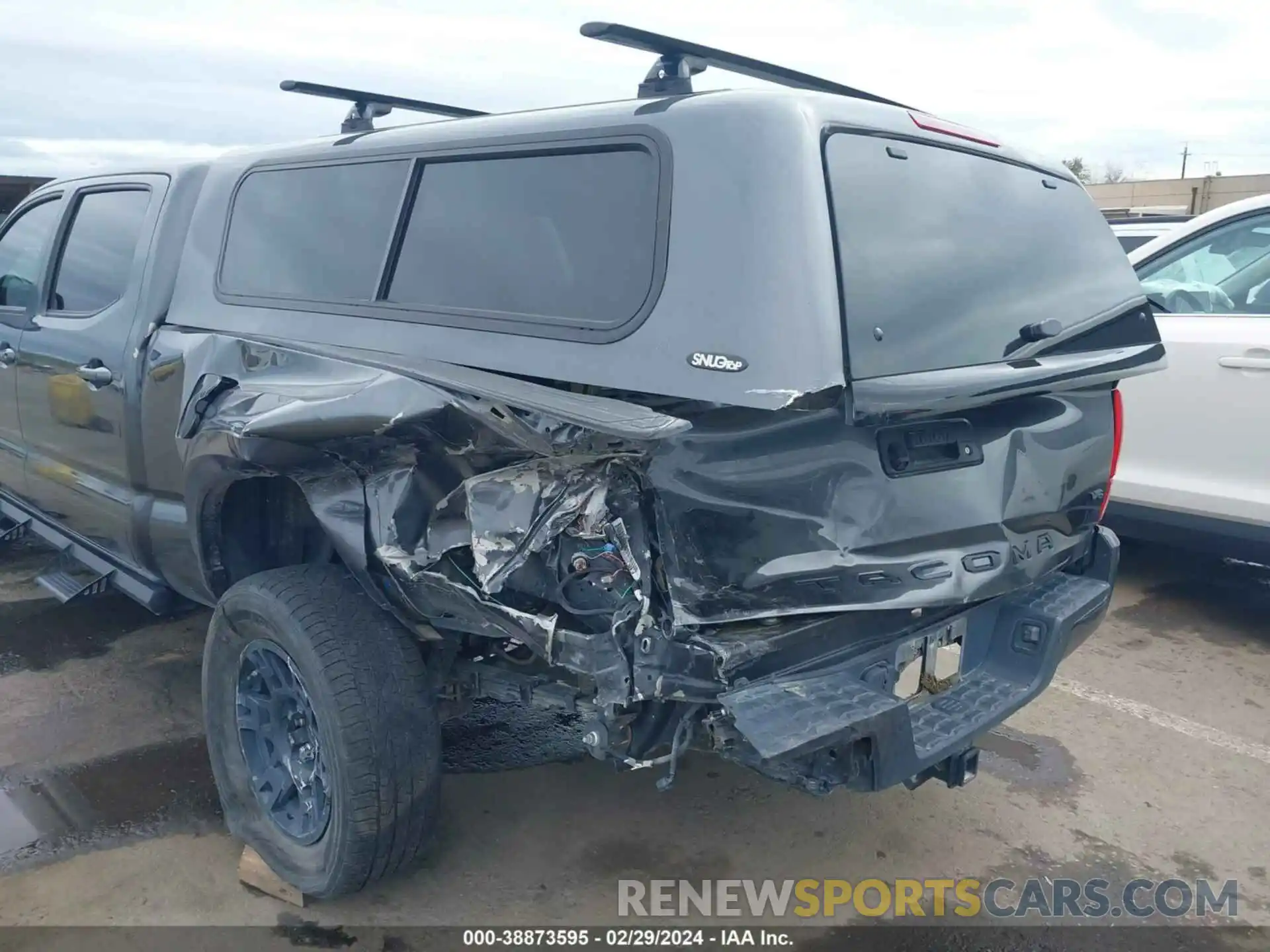 6 Photograph of a damaged car 3TMDZ5BN7KM073296 TOYOTA TACOMA 2019