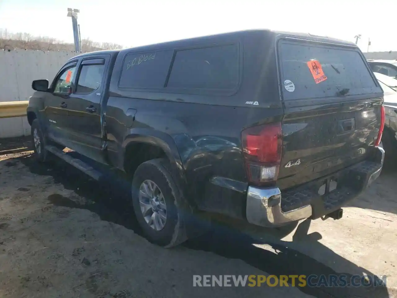 3 Photograph of a damaged car 3TMDZ5BN7KM074125 TOYOTA TACOMA 2019