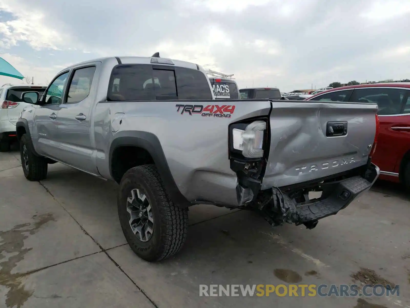 3 Photograph of a damaged car 3TMDZ5BN8KM060458 TOYOTA TACOMA 2019