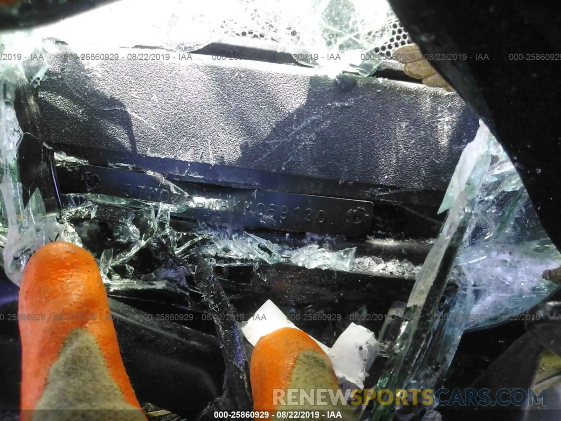 9 Photograph of a damaged car 3TMDZ5BN8KM069130 TOYOTA TACOMA 2019