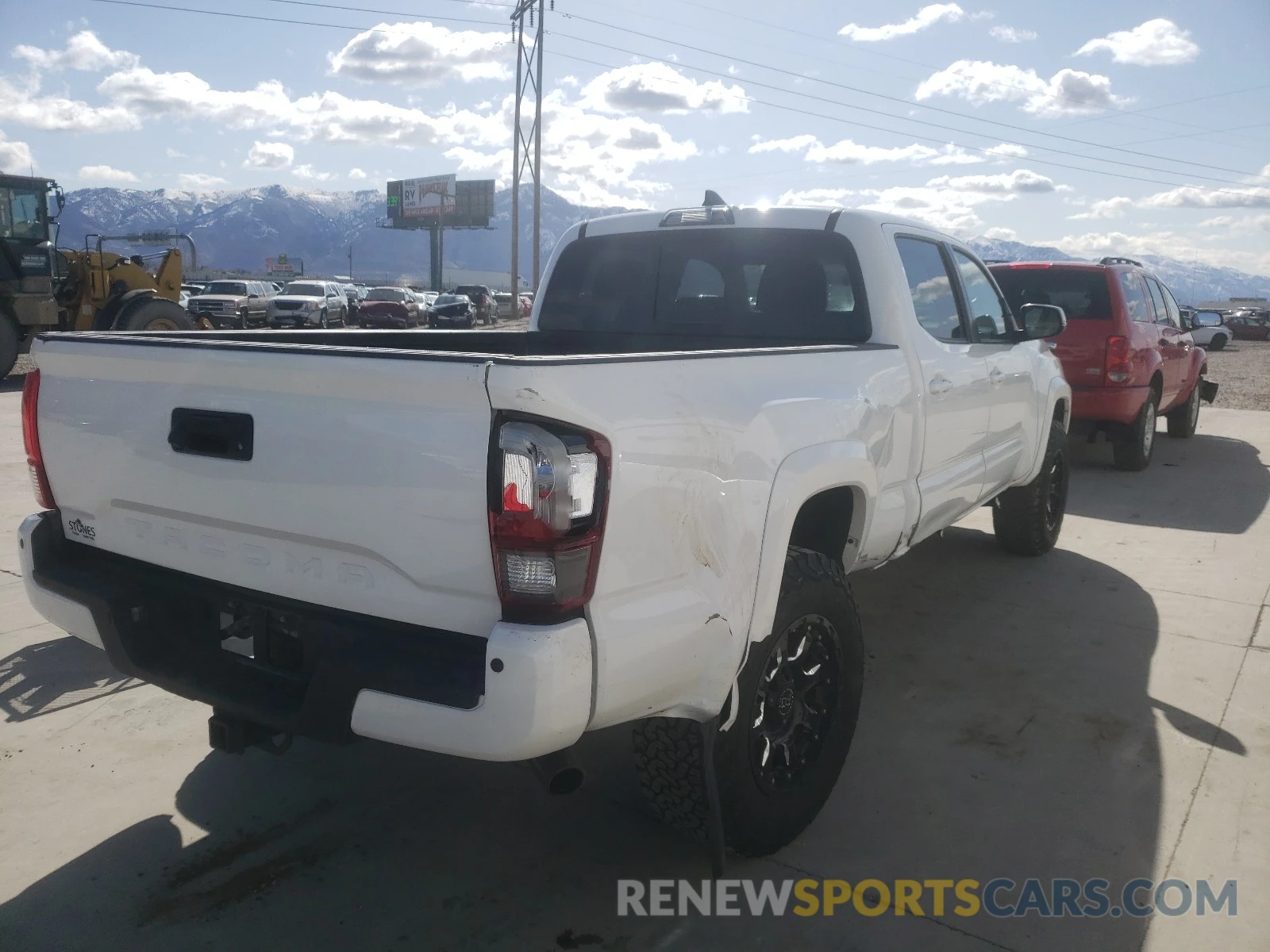 4 Photograph of a damaged car 3TMDZ5BN8KM073873 TOYOTA TACOMA 2019