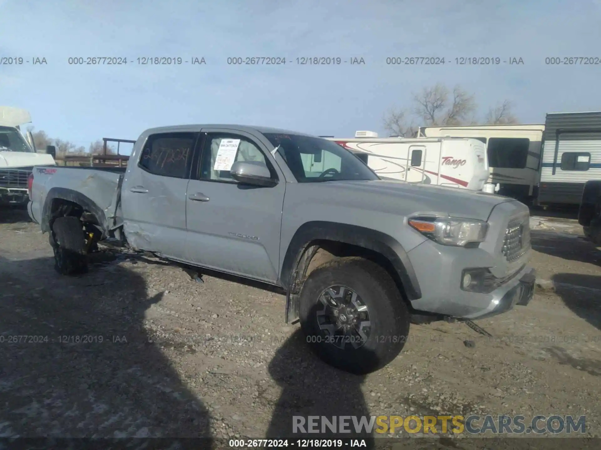 1 Photograph of a damaged car 3TMDZ5BN8KM074439 TOYOTA TACOMA 2019