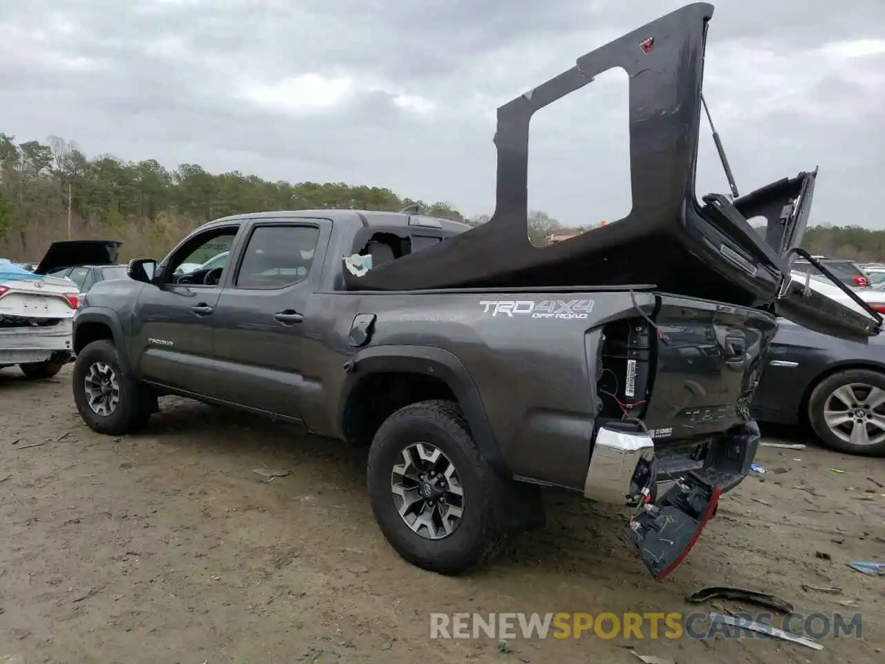 3 Photograph of a damaged car 3TMDZ5BN8KM074991 TOYOTA TACOMA 2019