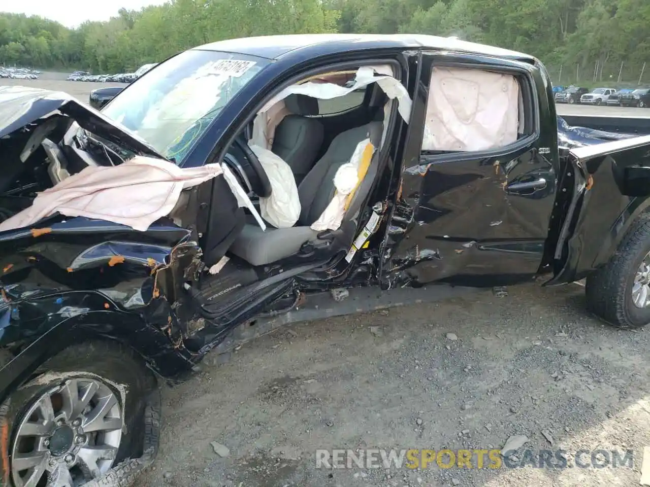 9 Photograph of a damaged car 3TMDZ5BN9KM059044 TOYOTA TACOMA 2019