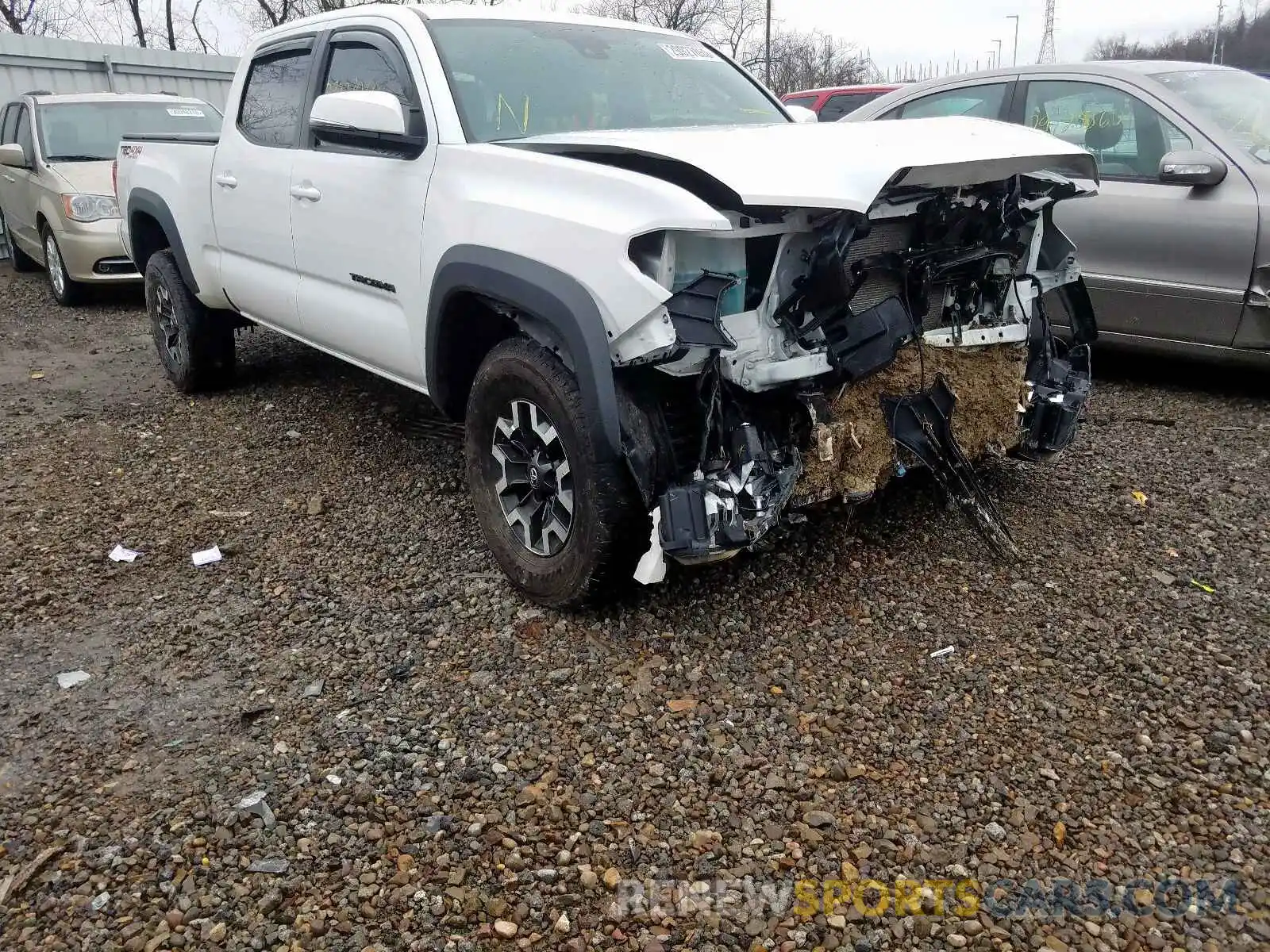 1 Photograph of a damaged car 3TMDZ5BN9KM060713 TOYOTA TACOMA 2019