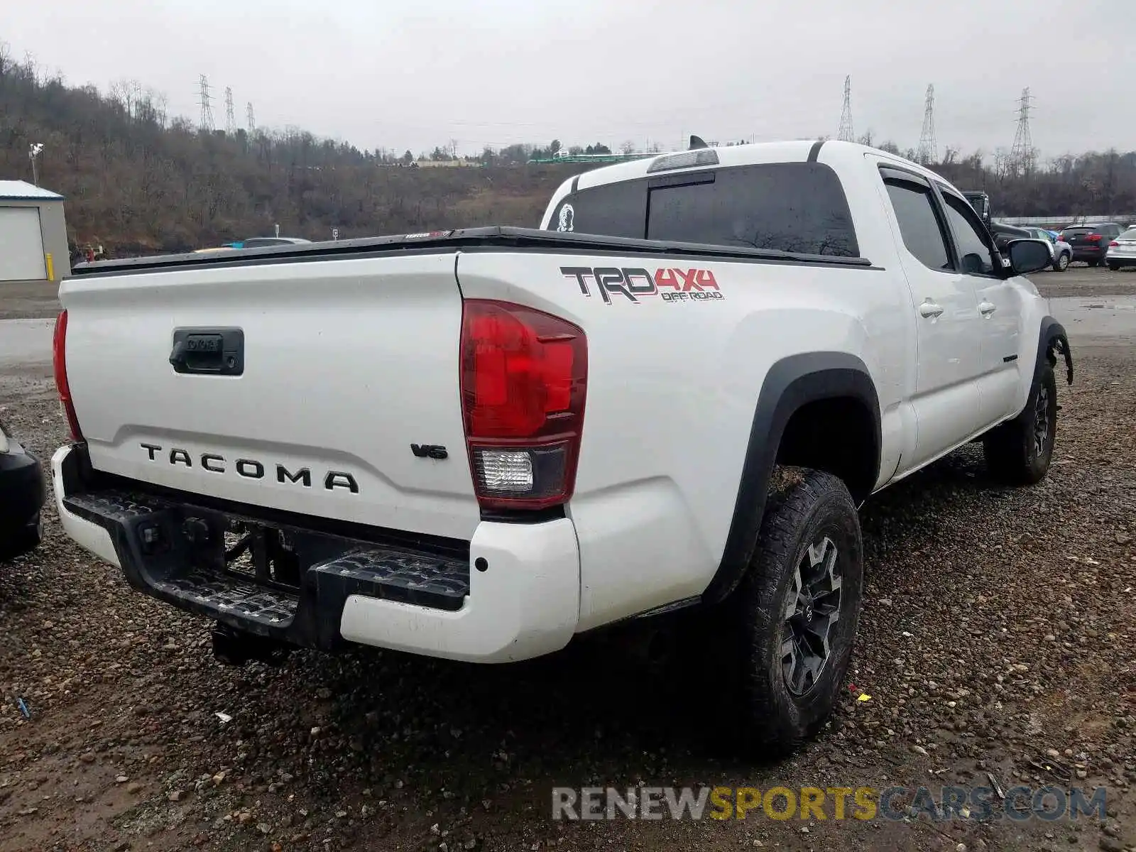 4 Photograph of a damaged car 3TMDZ5BN9KM060713 TOYOTA TACOMA 2019