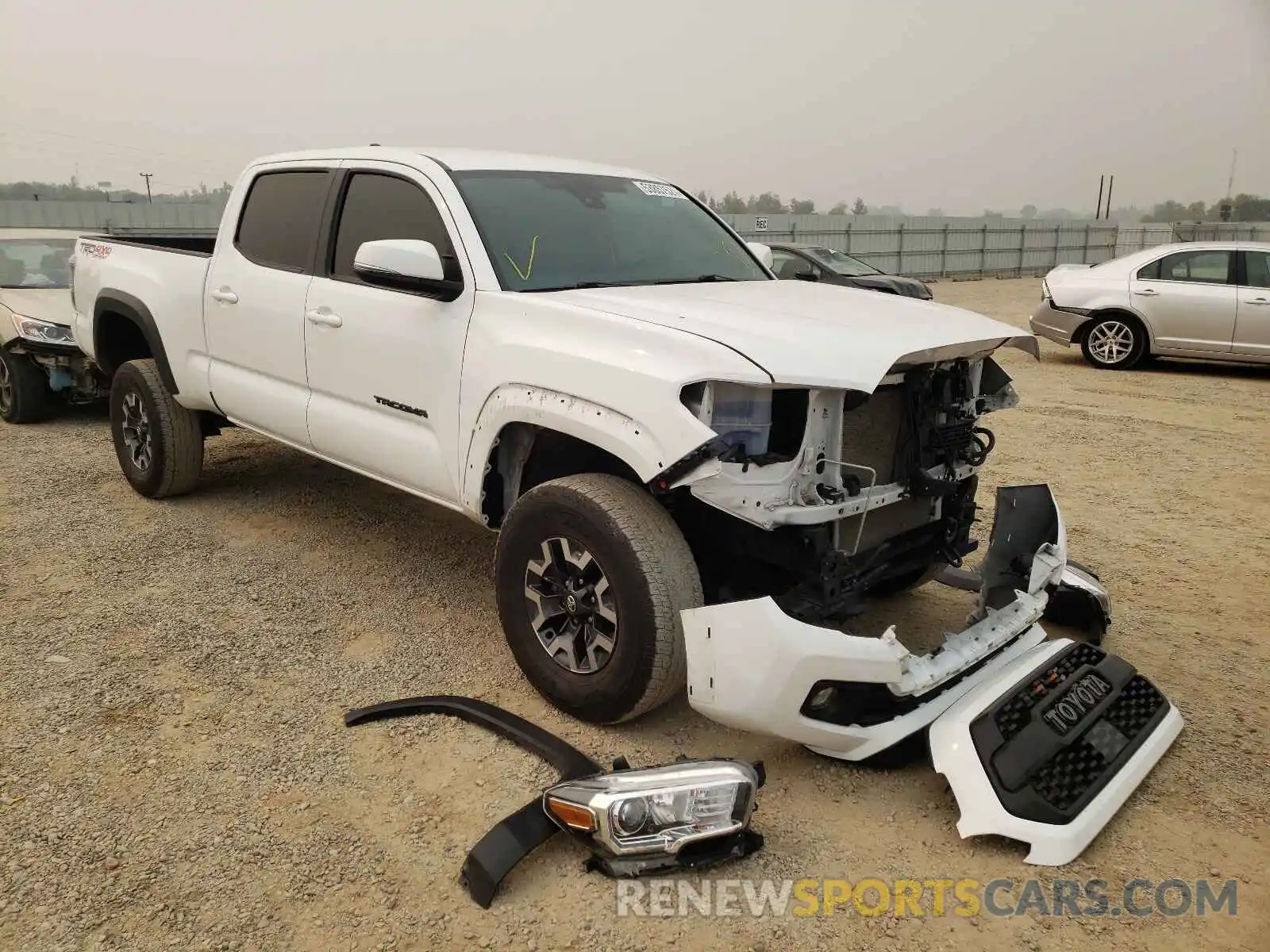 1 Photograph of a damaged car 3TMDZ5BN9KM062977 TOYOTA TACOMA 2019