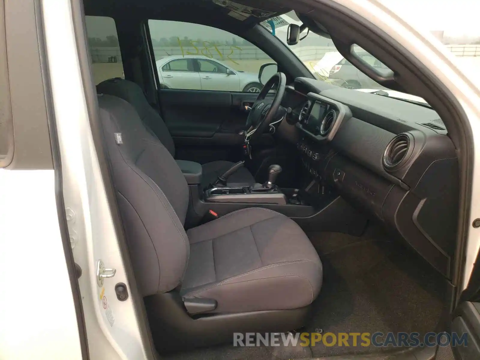 5 Photograph of a damaged car 3TMDZ5BN9KM062977 TOYOTA TACOMA 2019