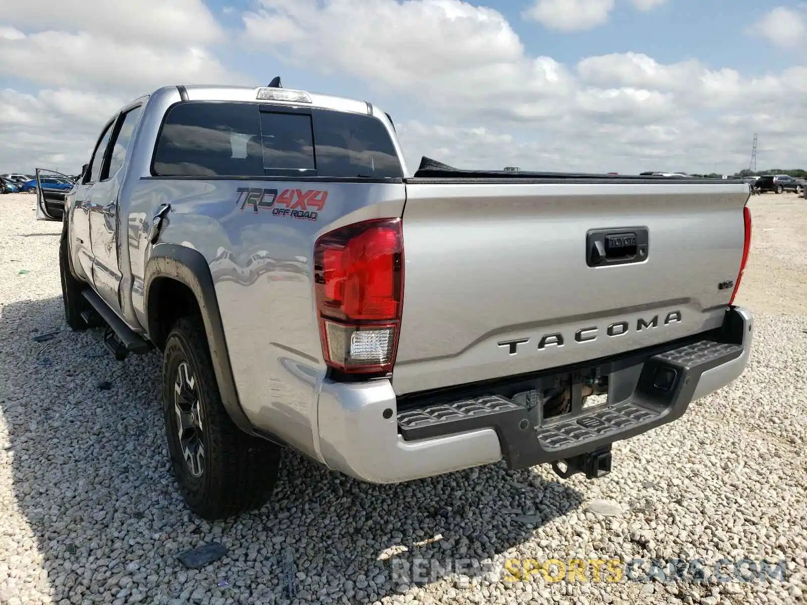 3 Photograph of a damaged car 3TMDZ5BN9KM066107 TOYOTA TACOMA 2019