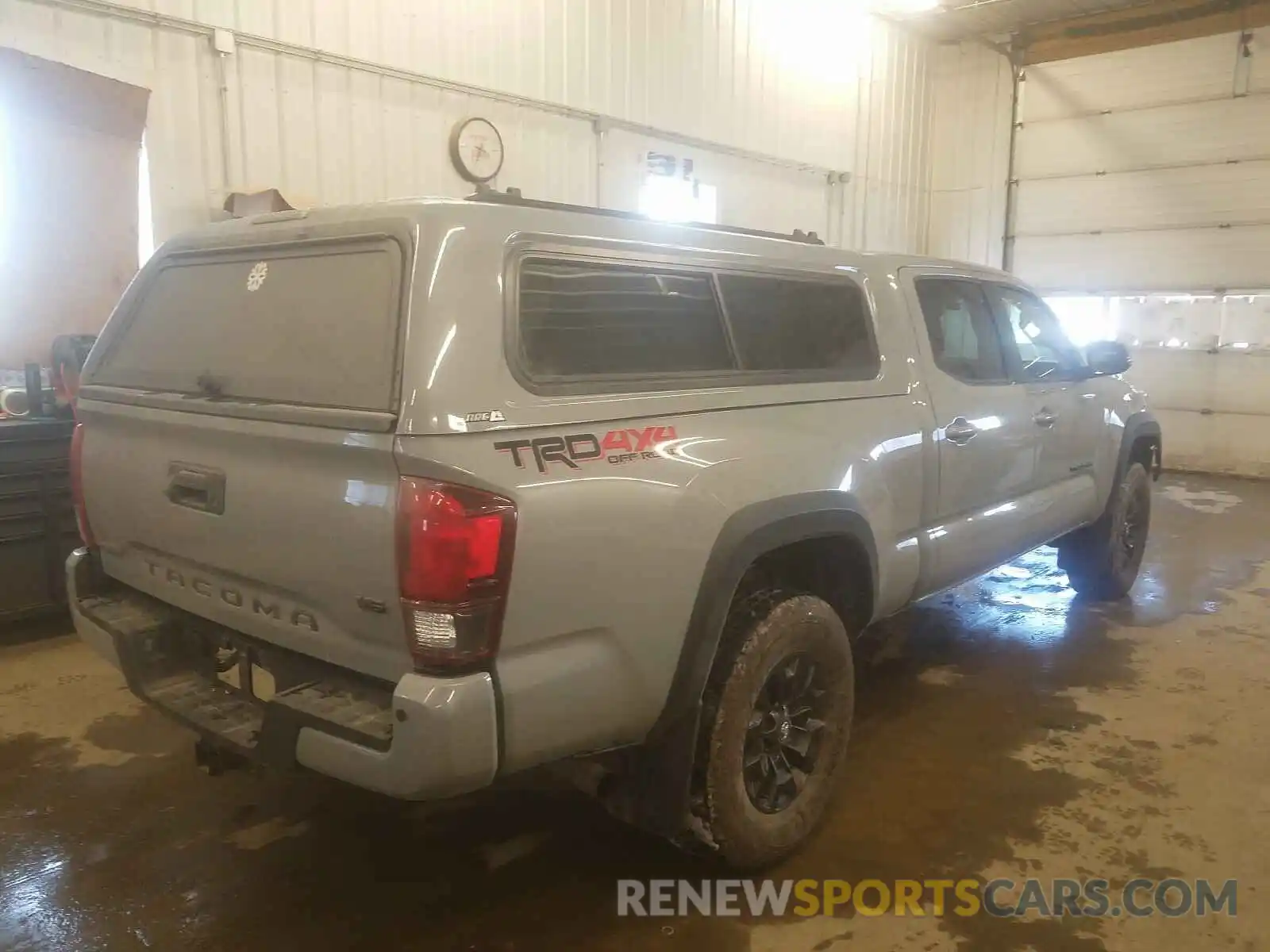 4 Photograph of a damaged car 3TMDZ5BN9KM066334 TOYOTA TACOMA 2019