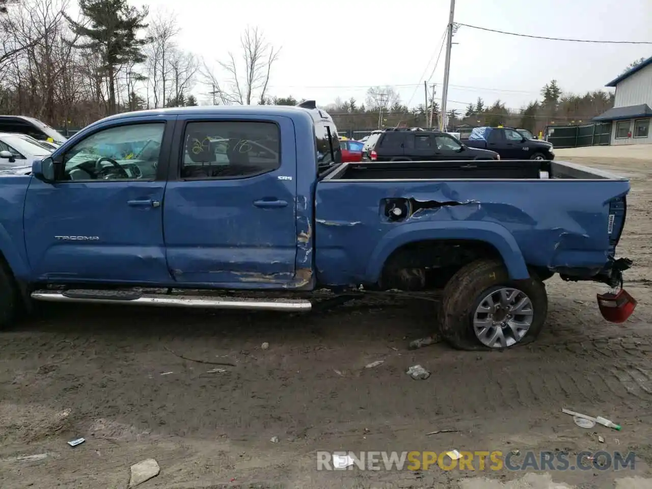 9 Photograph of a damaged car 3TMDZ5BN9KM072084 TOYOTA TACOMA 2019