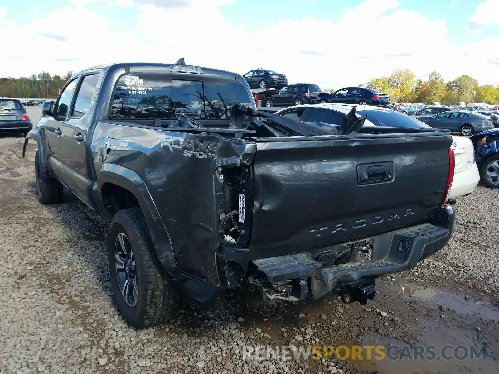 3 Photograph of a damaged car 3TMDZ5BN9KM072442 TOYOTA TACOMA 2019