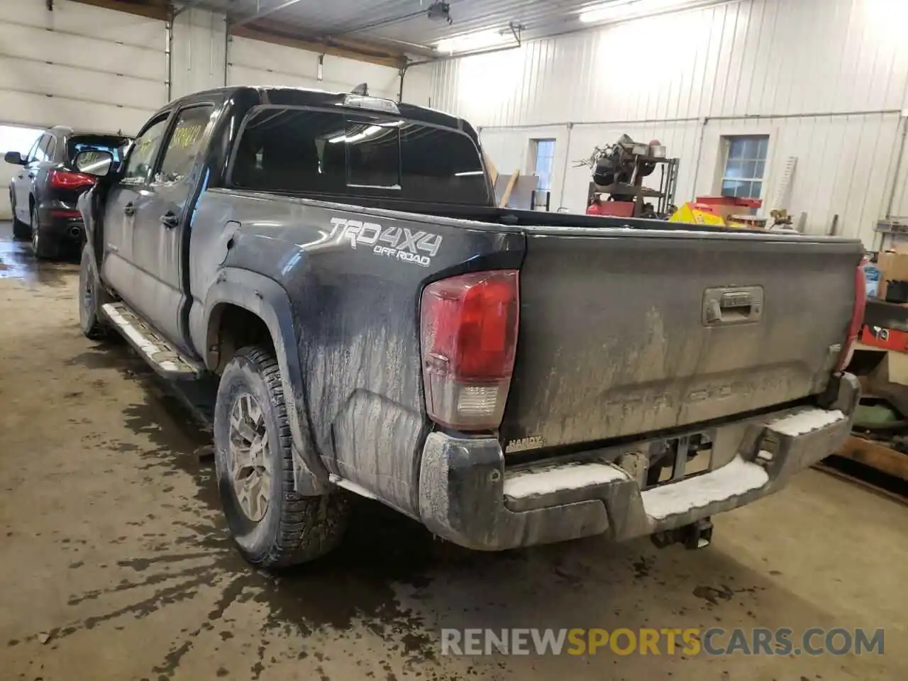 3 Photograph of a damaged car 3TMDZ5BN9KM073901 TOYOTA TACOMA 2019