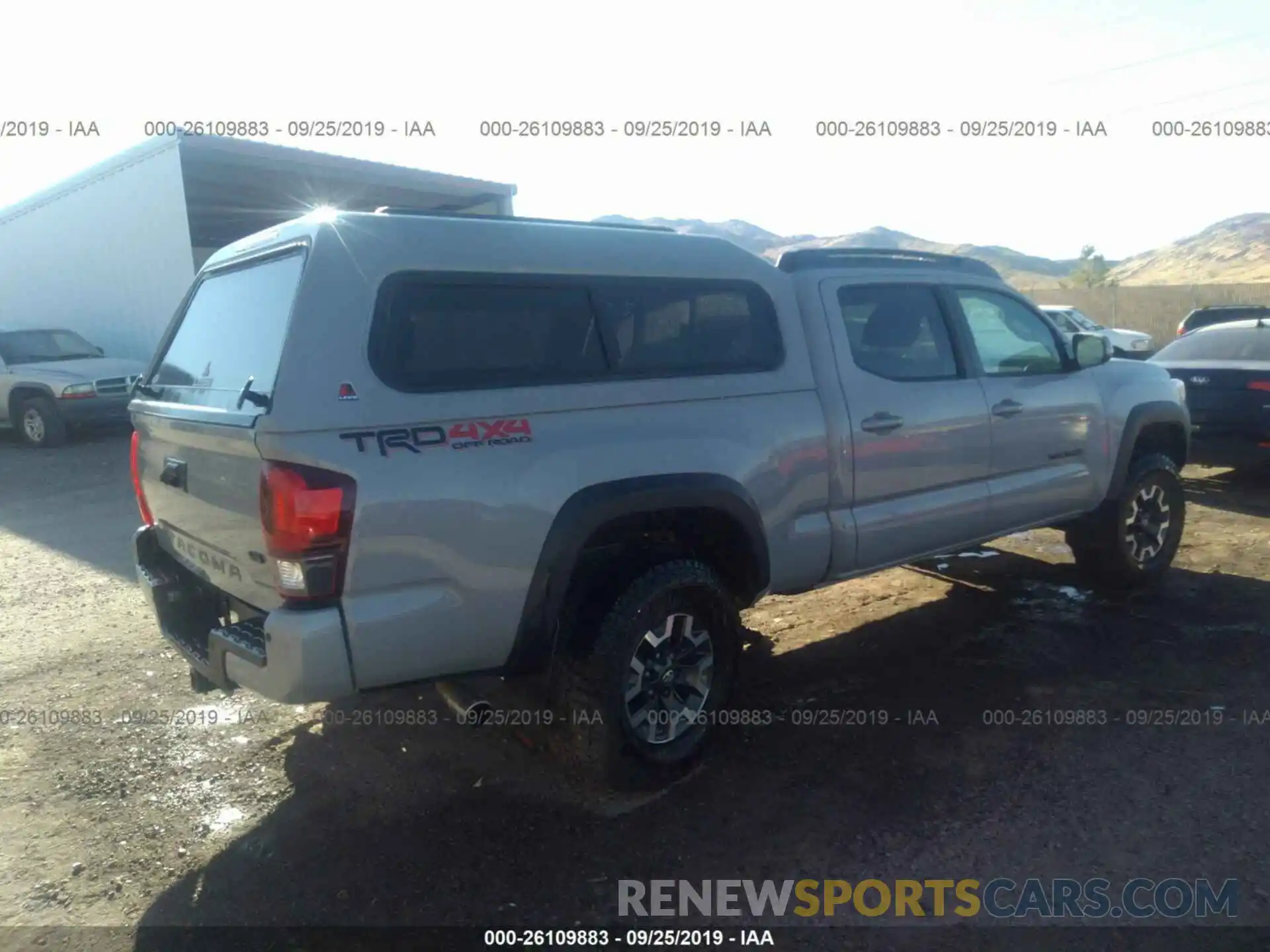 4 Фотография поврежденного автомобиля 3TMDZ5BNXKM065113 TOYOTA TACOMA 2019