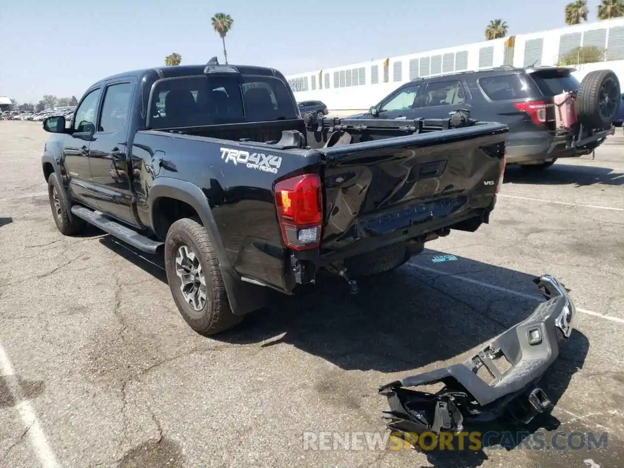 3 Photograph of a damaged car 3TMDZ5BNXKM067637 TOYOTA TACOMA 2019