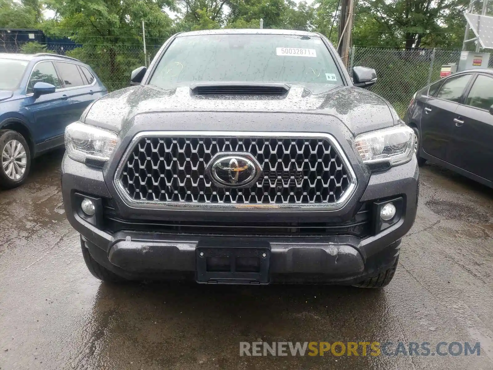 9 Photograph of a damaged car 3TMDZ5BNXKM071445 TOYOTA TACOMA 2019