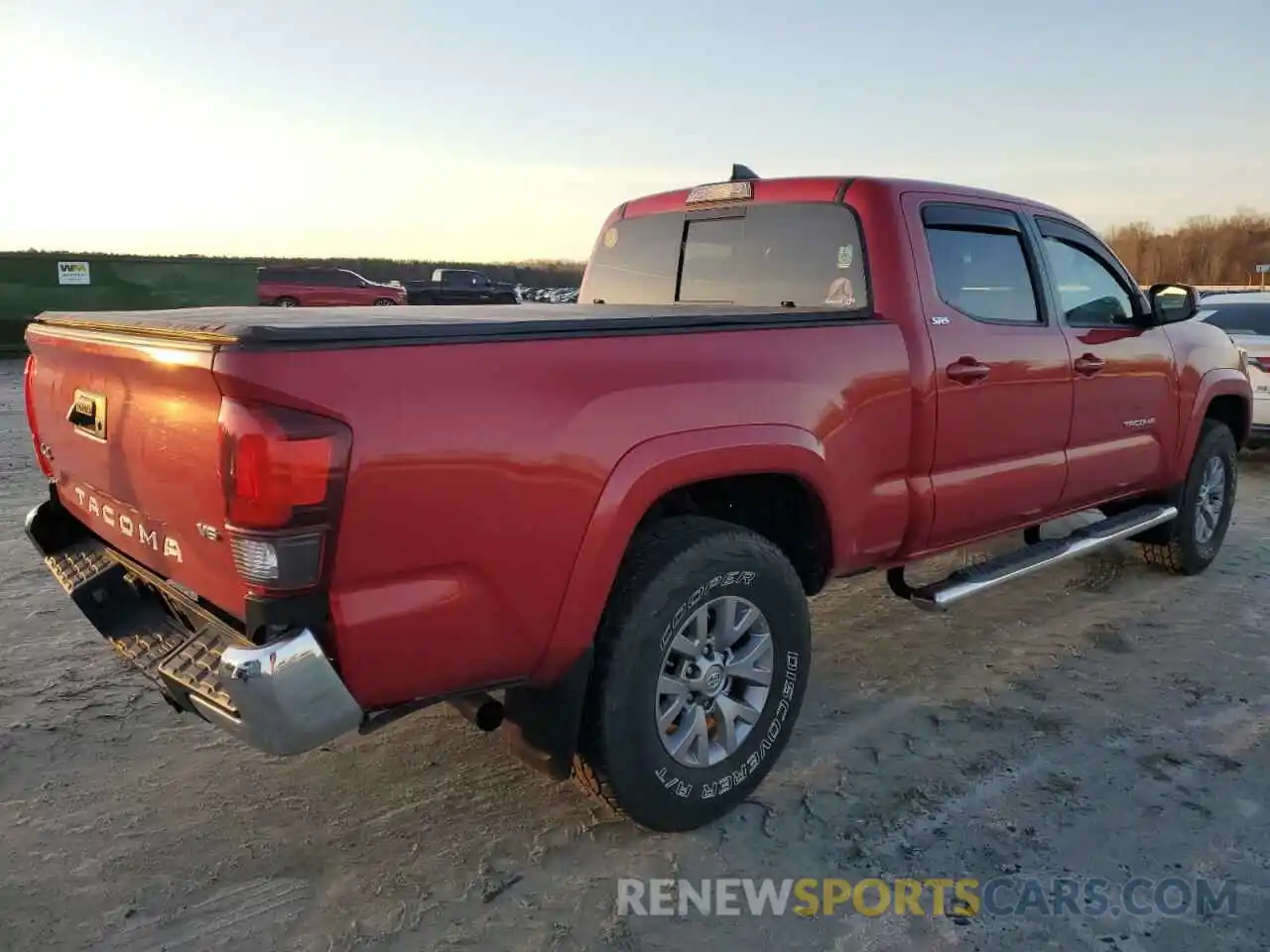 3 Photograph of a damaged car 3TMDZ5BNXKM074667 TOYOTA TACOMA 2019