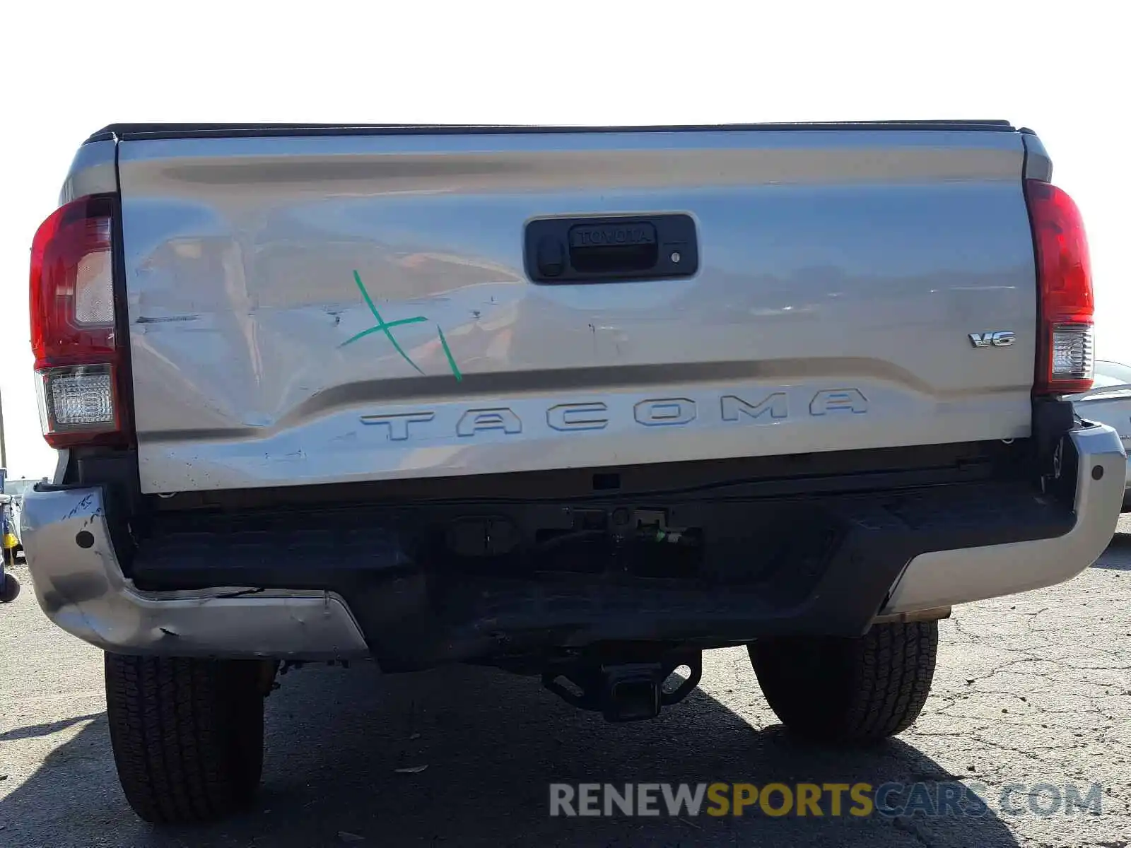 9 Photograph of a damaged car 3TMDZ5BNXKM077648 TOYOTA TACOMA 2019