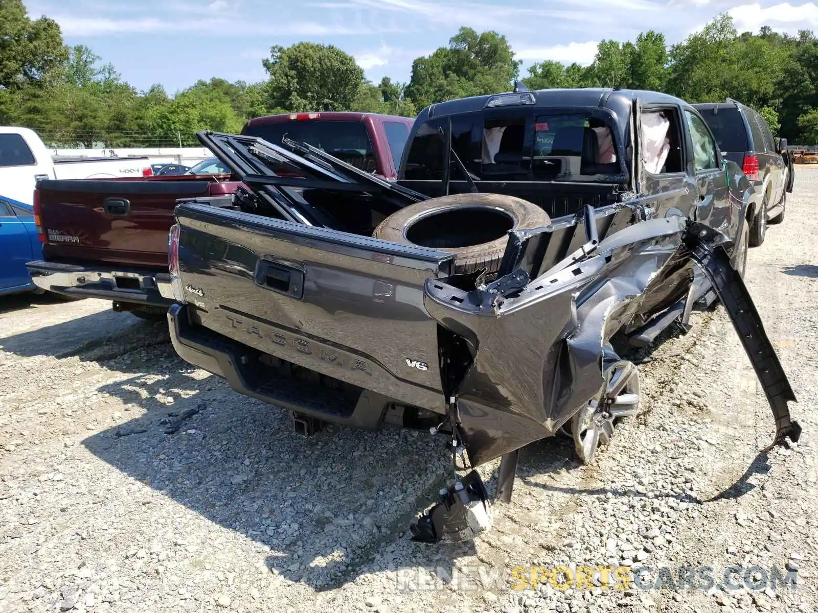 4 Photograph of a damaged car 3TMGZ5AN1KM248107 TOYOTA TACOMA 2019