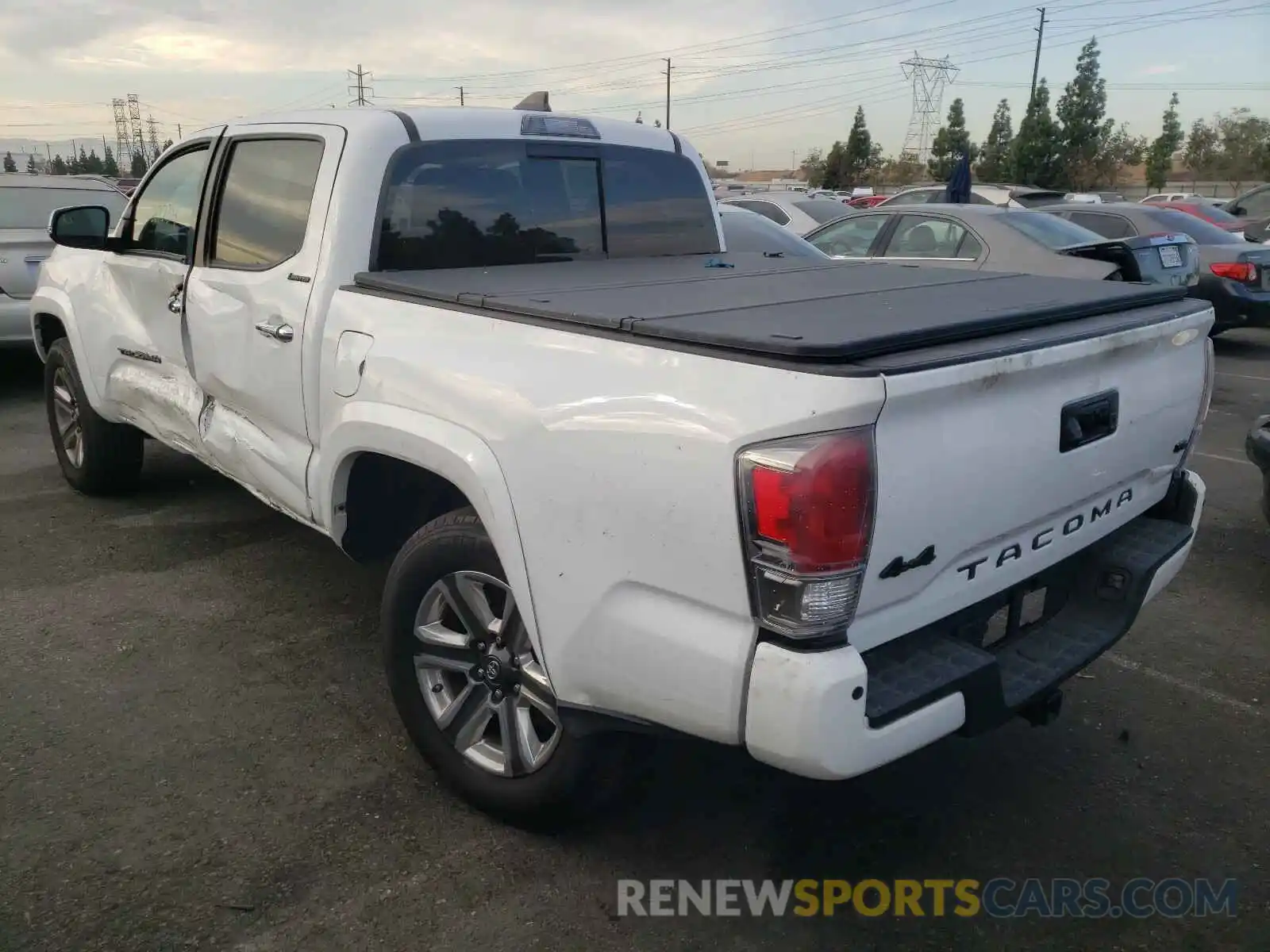 3 Photograph of a damaged car 3TMGZ5AN3KM265250 TOYOTA TACOMA 2019