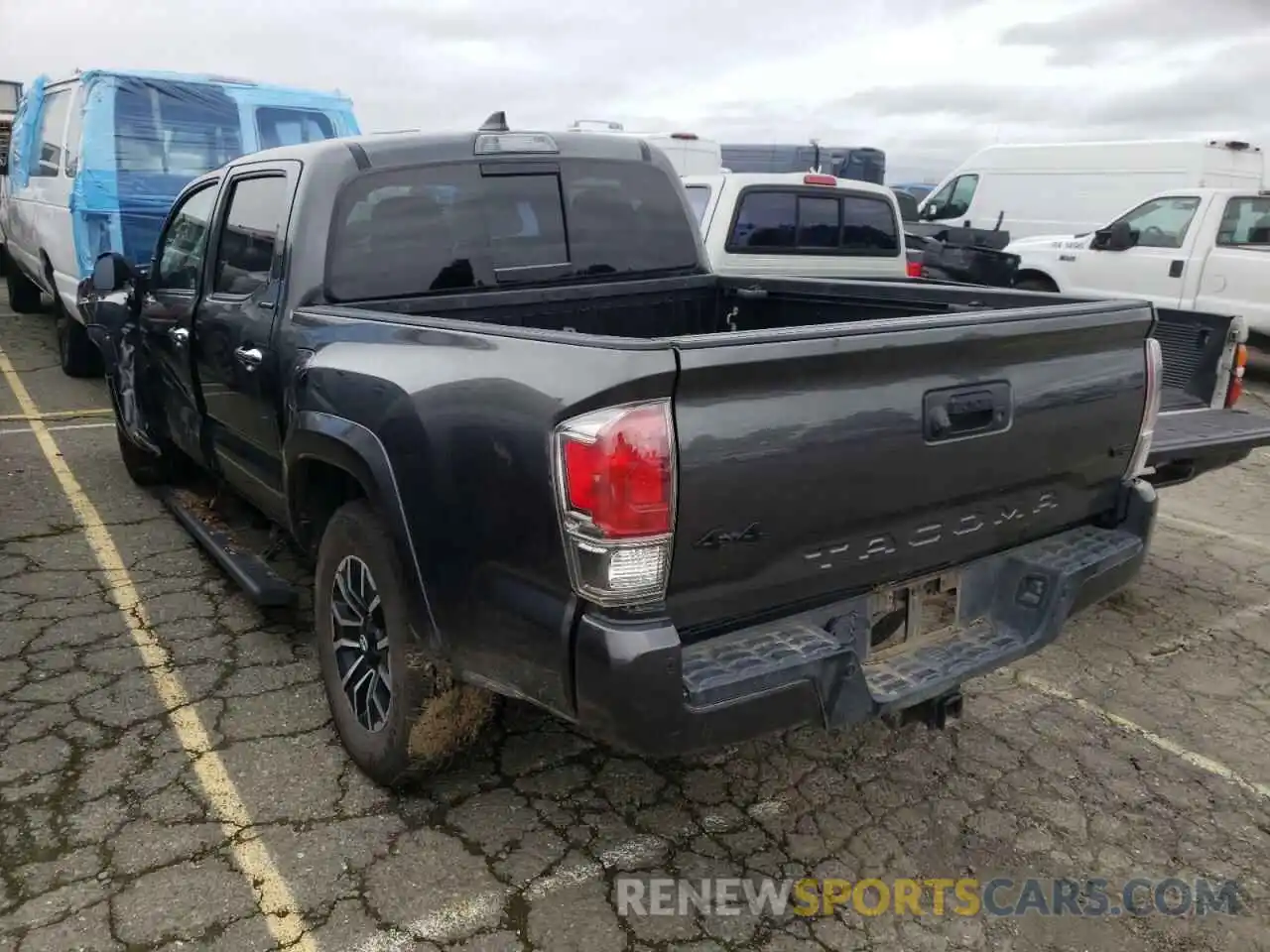 3 Photograph of a damaged car 3TMGZ5AN6KM188986 TOYOTA TACOMA 2019