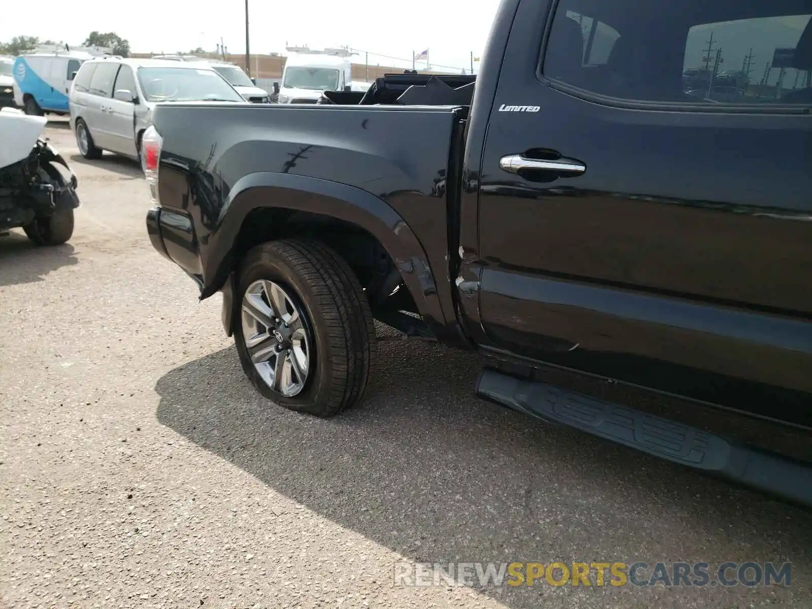 9 Photograph of a damaged car 3TMGZ5AN9KM203125 TOYOTA TACOMA 2019