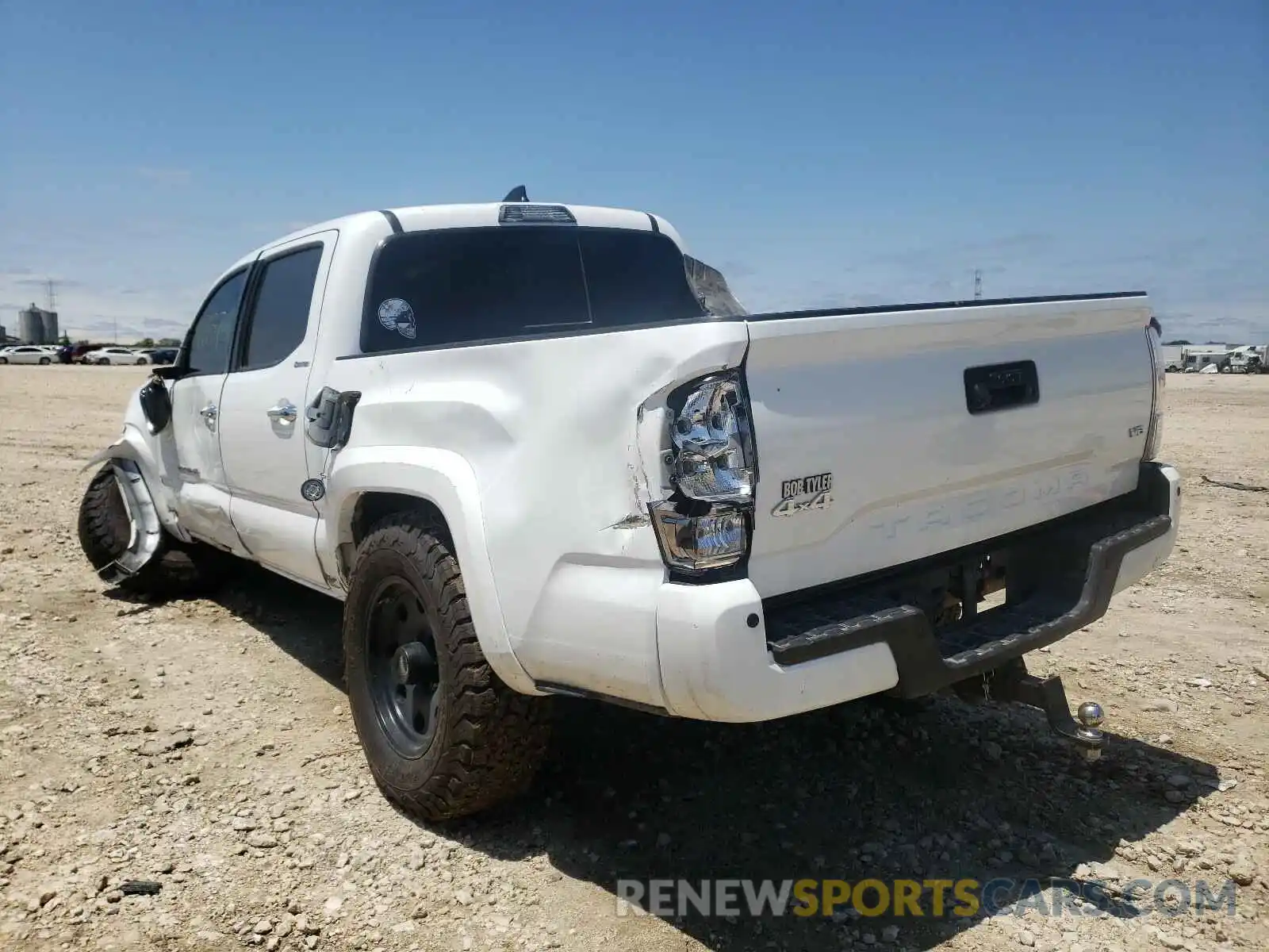 3 Photograph of a damaged car 3TMGZ5ANXKM239261 TOYOTA TACOMA 2019