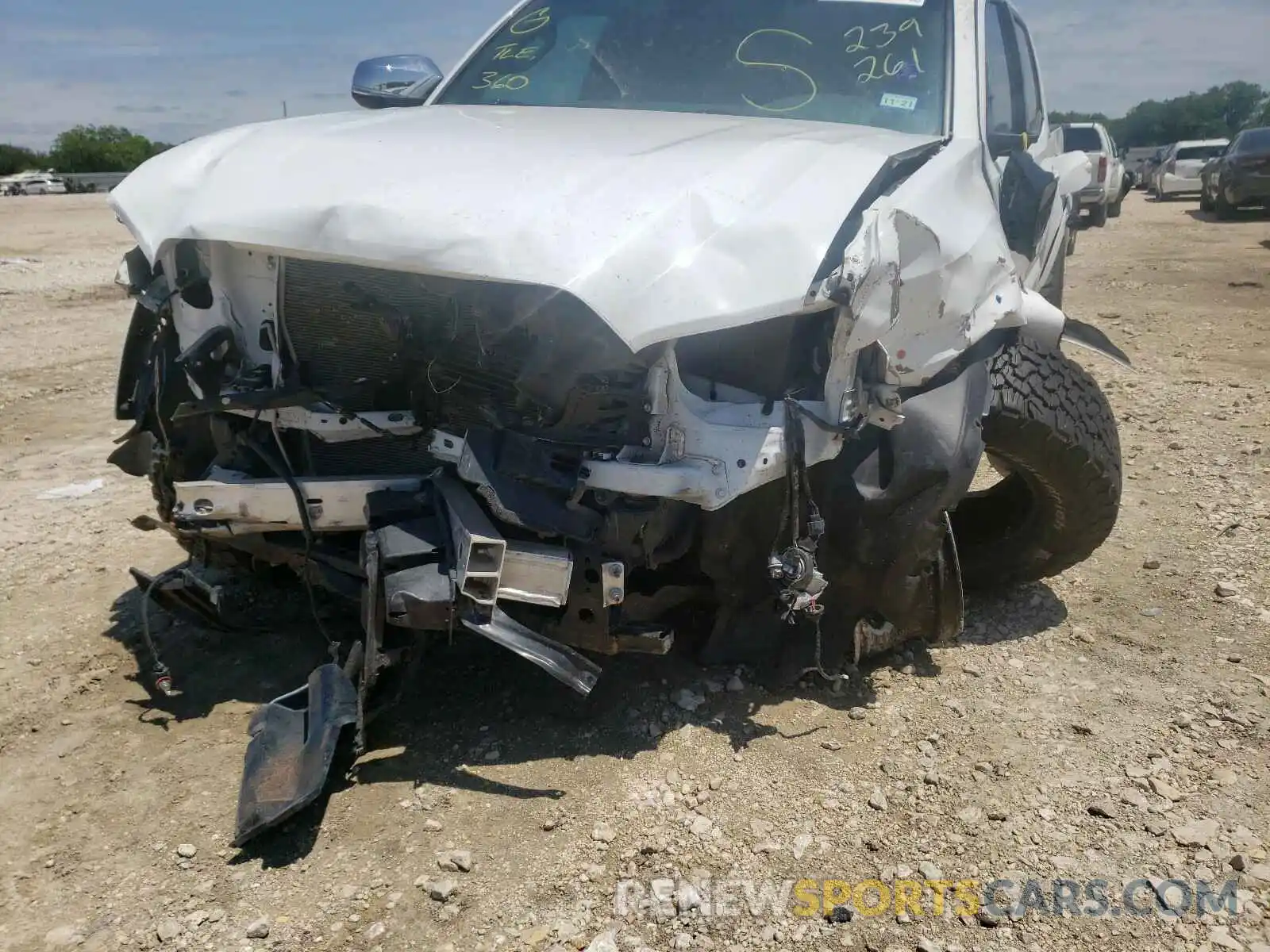 9 Photograph of a damaged car 3TMGZ5ANXKM239261 TOYOTA TACOMA 2019