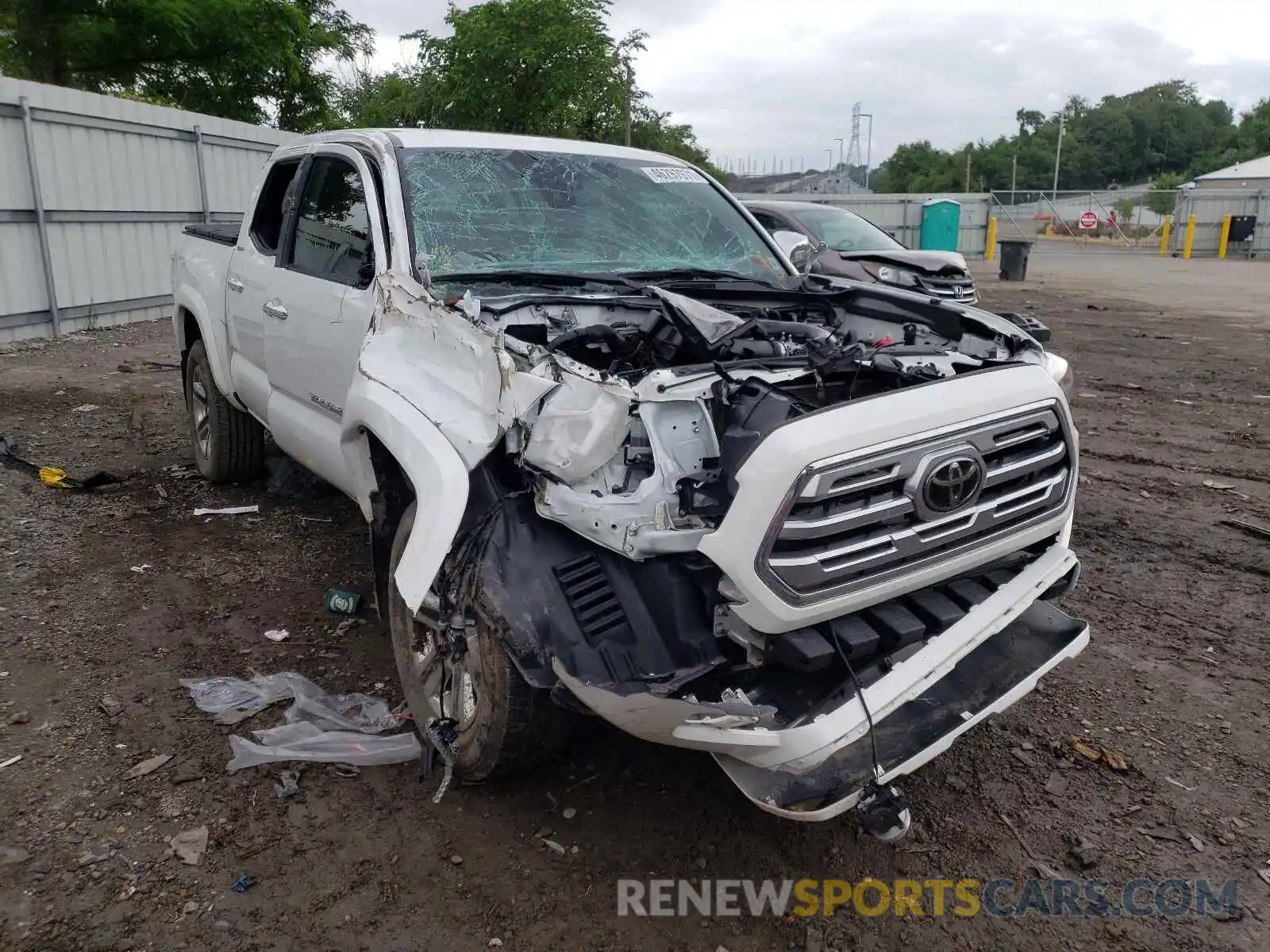 9 Photograph of a damaged car 3TMGZ5ANXKM285236 TOYOTA TACOMA 2019