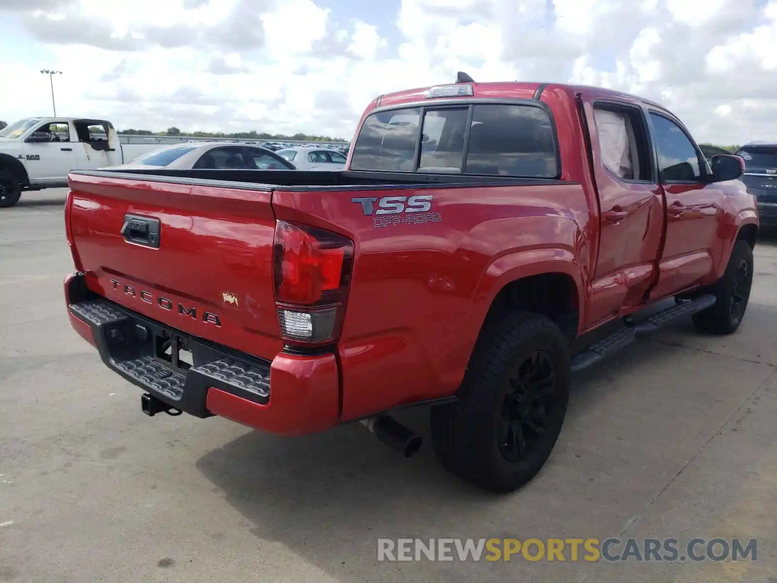 4 Photograph of a damaged car 5TFAX5GN0KX133382 TOYOTA TACOMA 2019