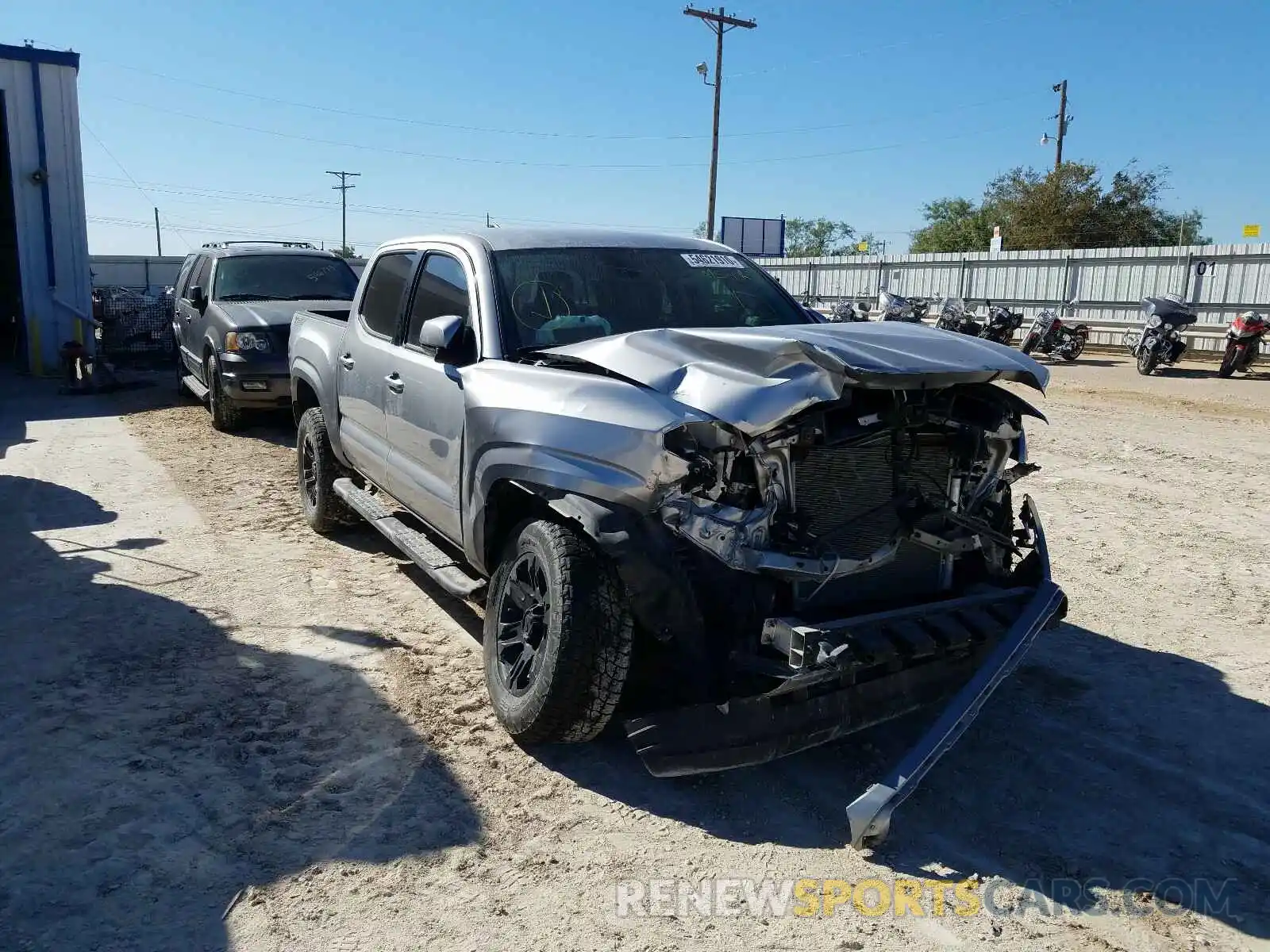 1 Photograph of a damaged car 5TFAX5GN0KX137917 TOYOTA TACOMA 2019