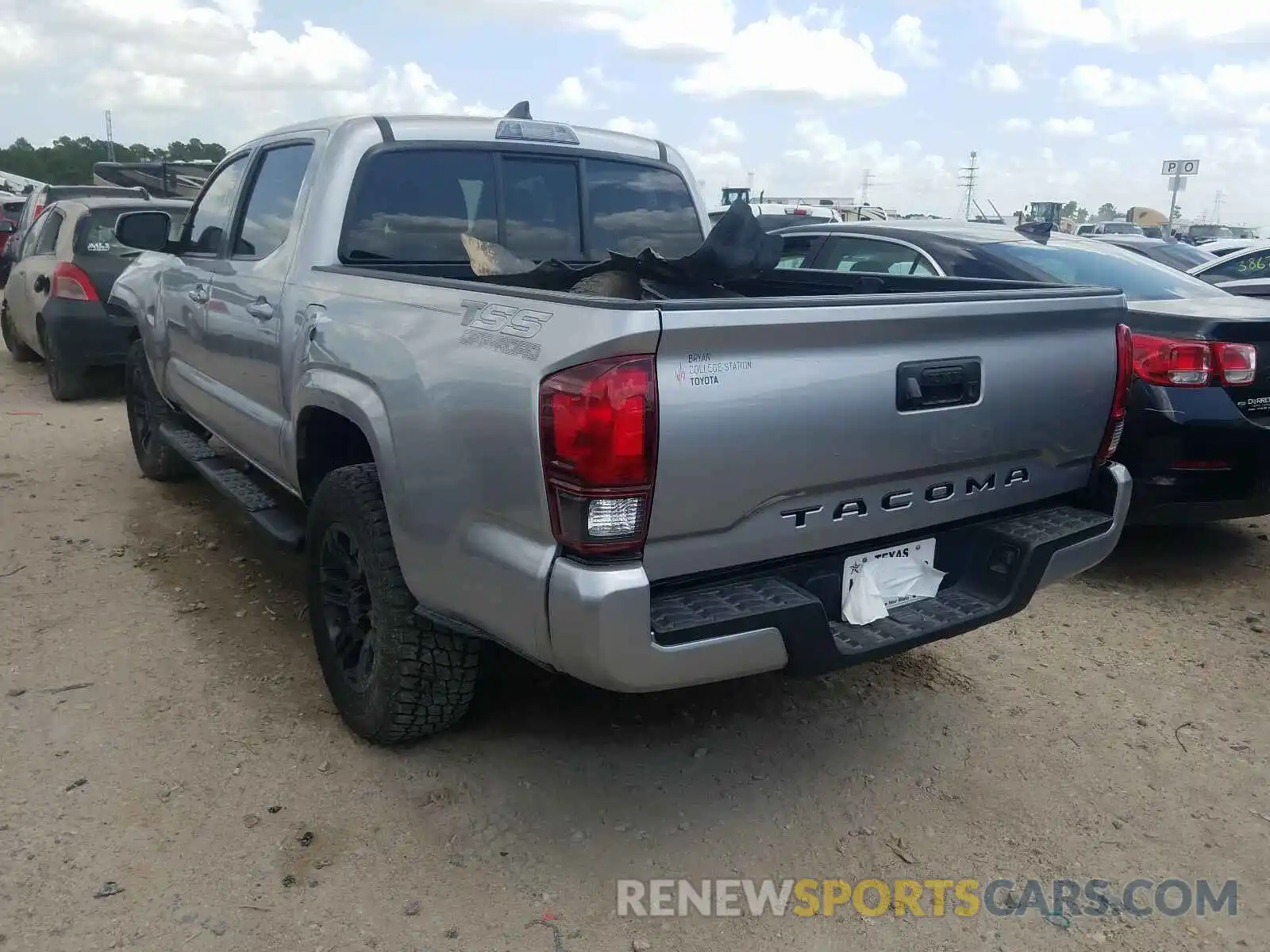 3 Photograph of a damaged car 5TFAX5GN0KX140302 TOYOTA TACOMA 2019