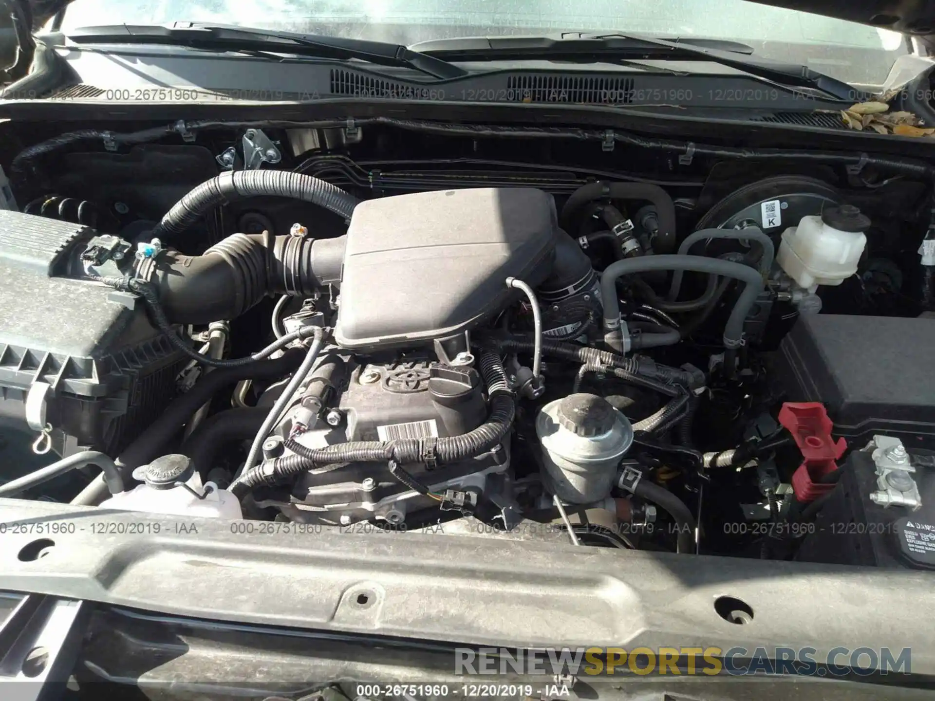 10 Photograph of a damaged car 5TFAX5GN0KX147279 TOYOTA TACOMA 2019