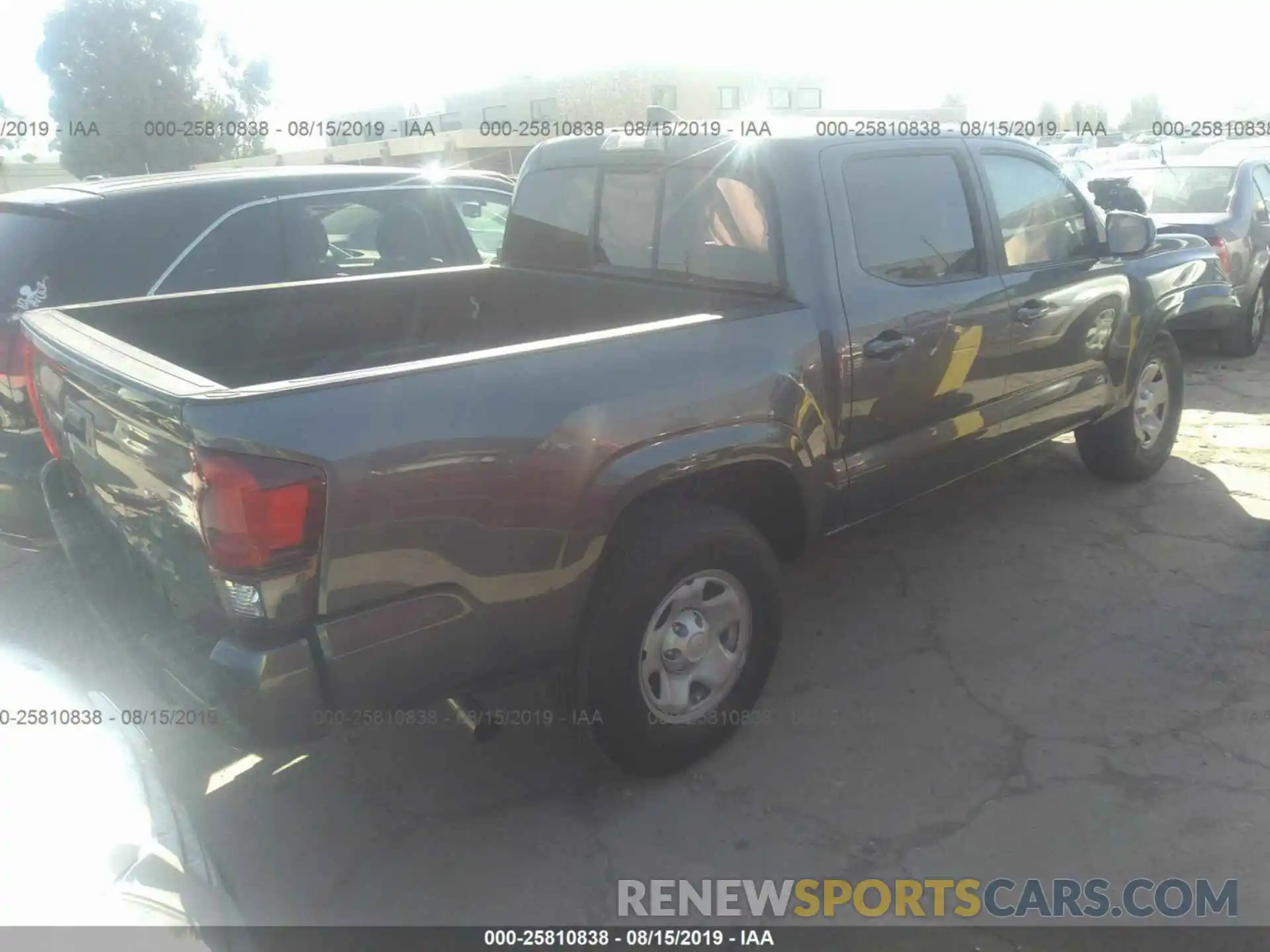 4 Photograph of a damaged car 5TFAX5GN0KX154460 TOYOTA TACOMA 2019