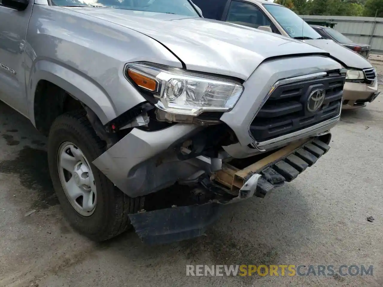 9 Photograph of a damaged car 5TFAX5GN0KX154619 TOYOTA TACOMA 2019