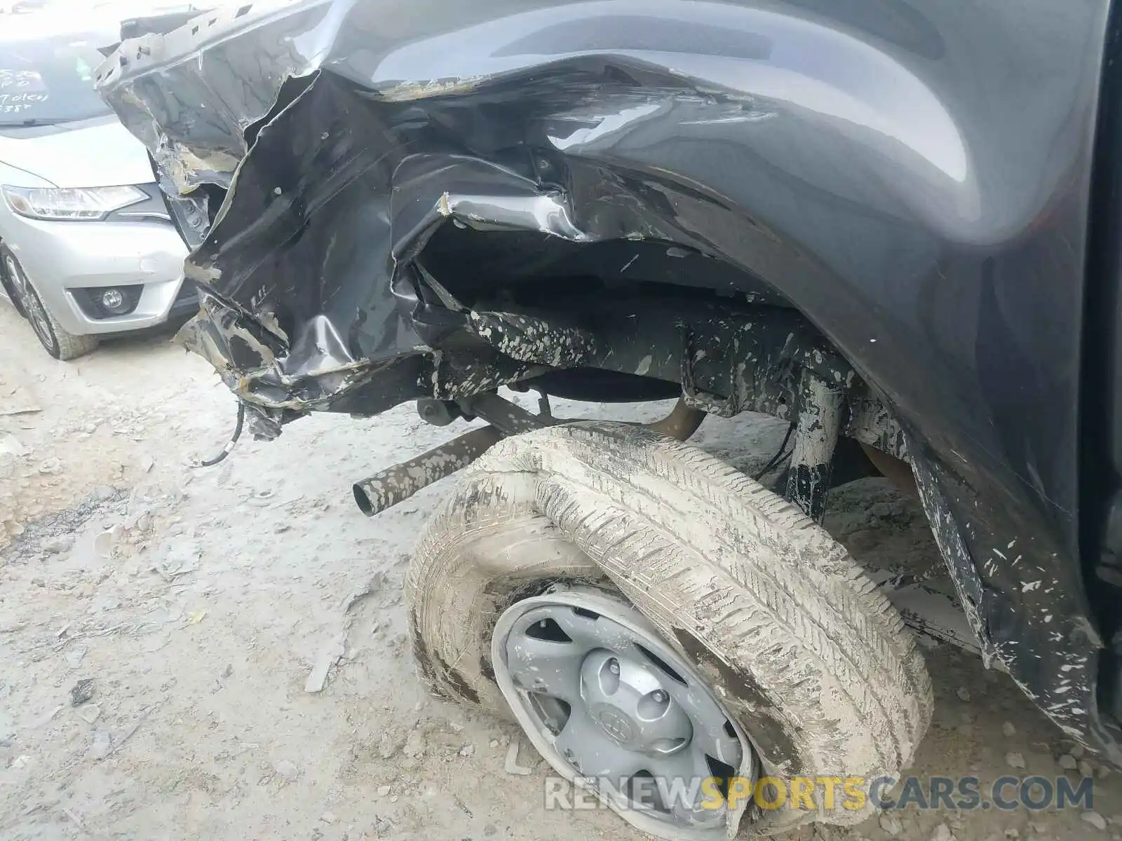 9 Photograph of a damaged car 5TFAX5GN0KX156113 TOYOTA TACOMA 2019