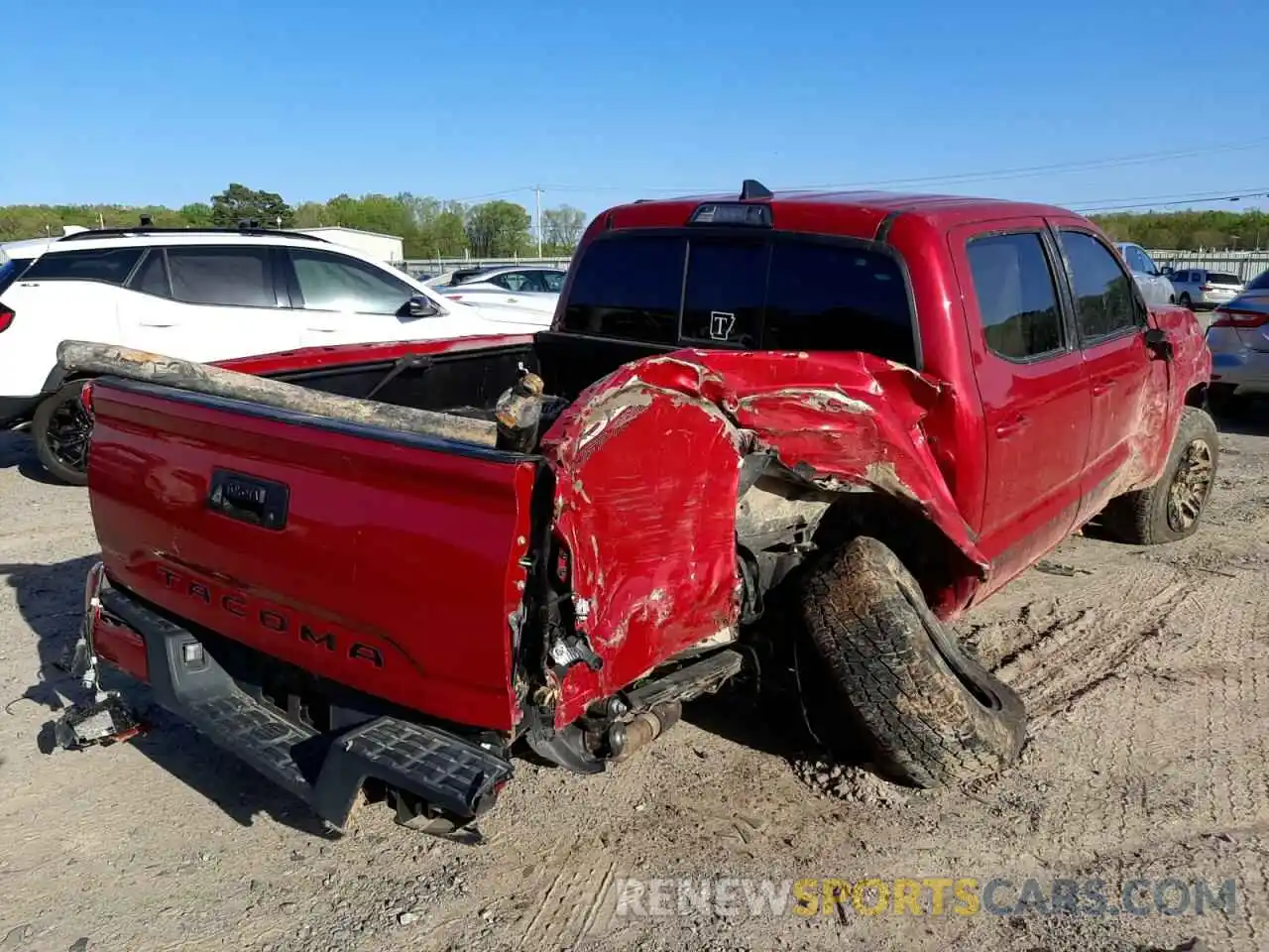 4 Photograph of a damaged car 5TFAX5GN0KX156791 TOYOTA TACOMA 2019